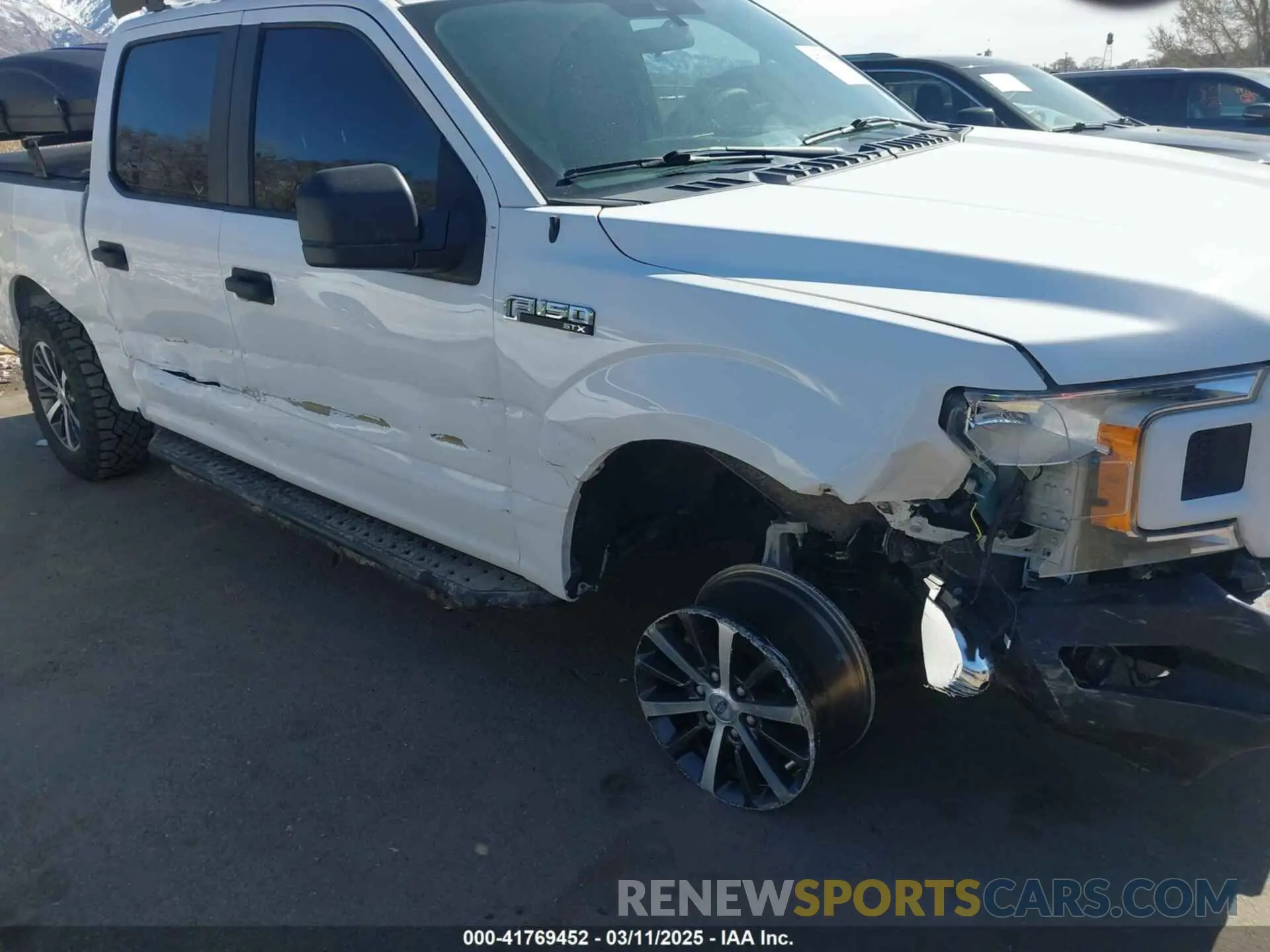6 Photograph of a damaged car 1FTEW1EP8KKE13811 FORD F-150 2019