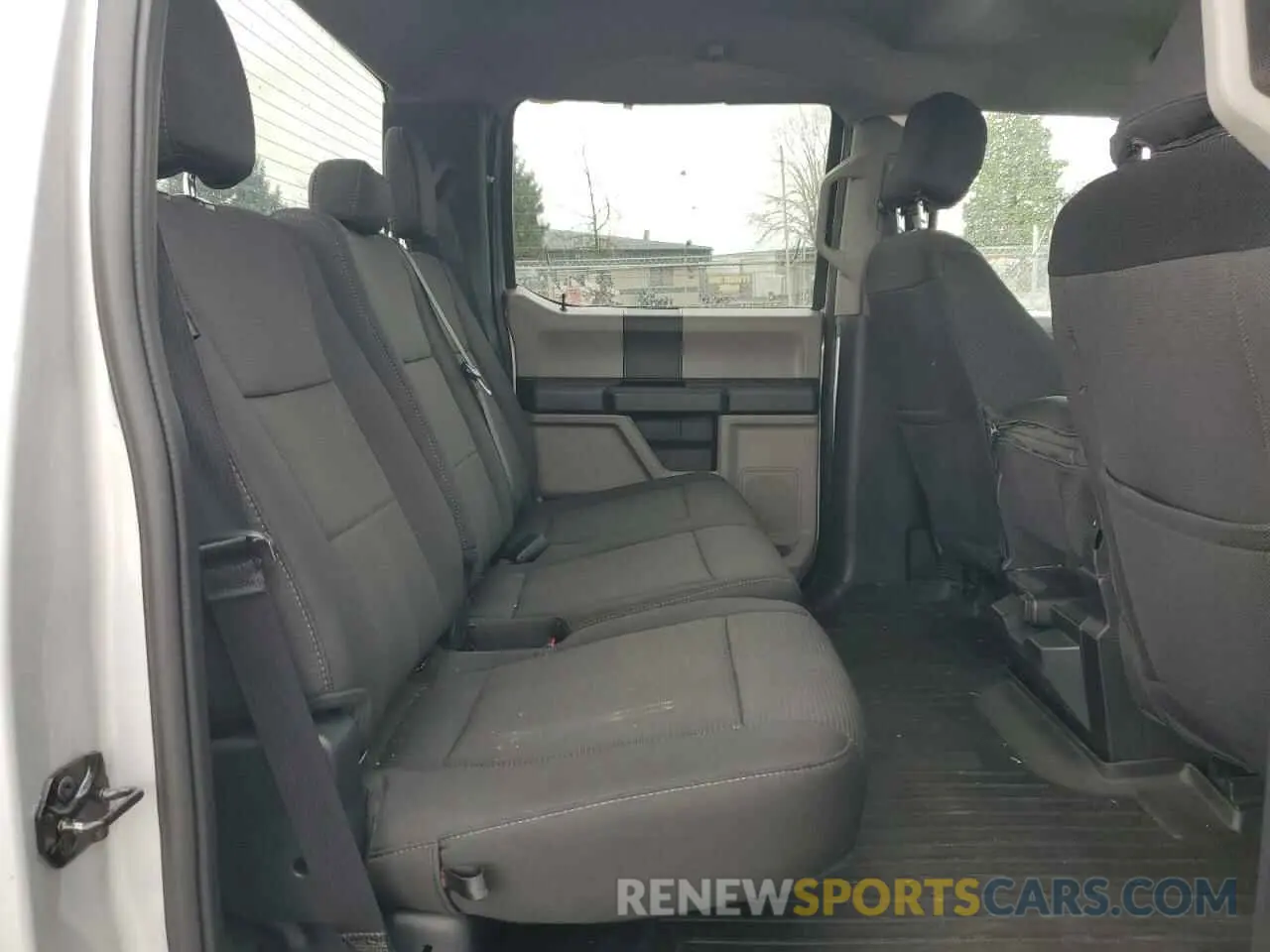 10 Photograph of a damaged car 1FTEW1EP8KKE82207 FORD F-150 2019