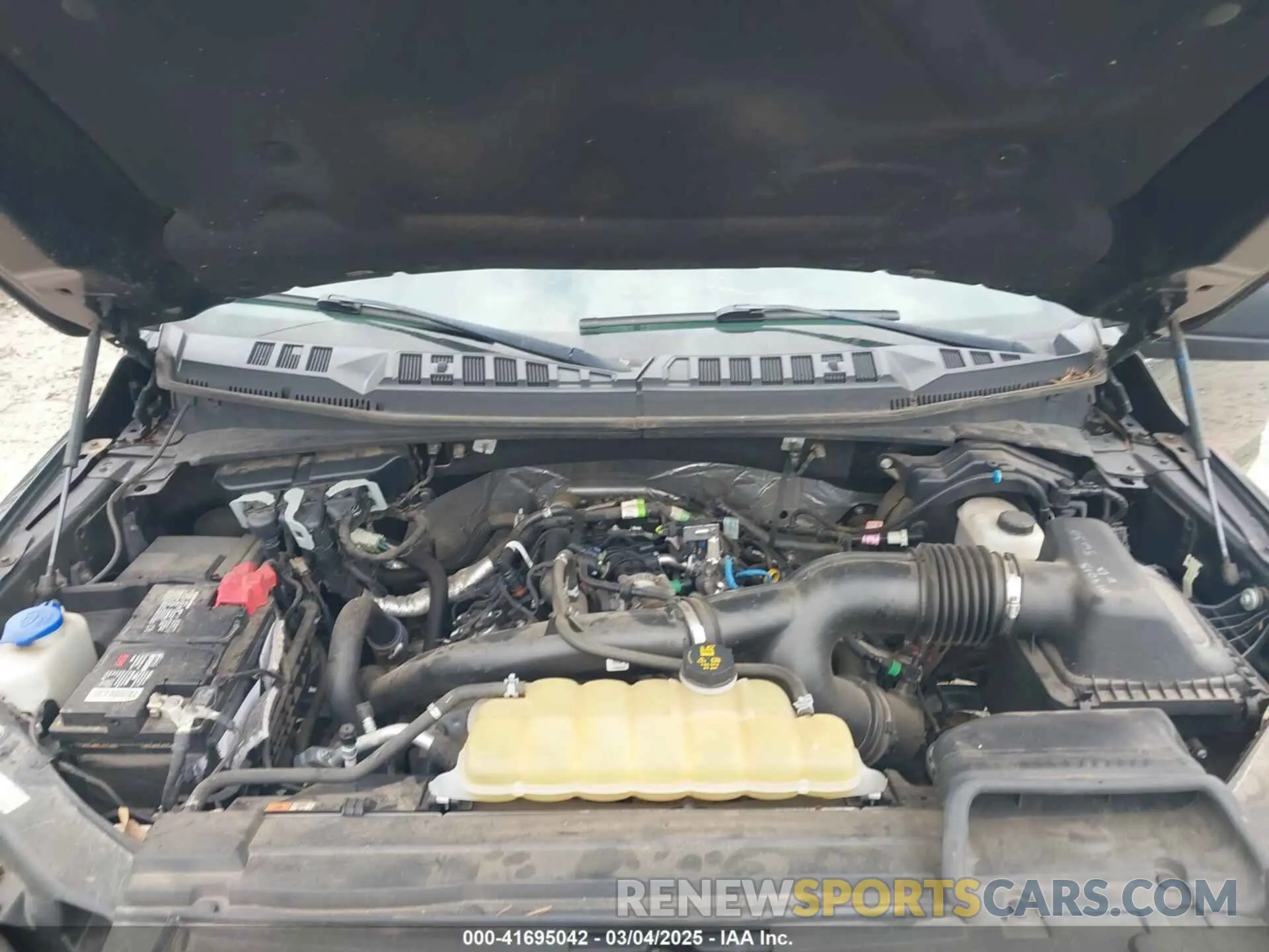 10 Photograph of a damaged car 1FTEW1EP9KFB00503 FORD F-150 2019