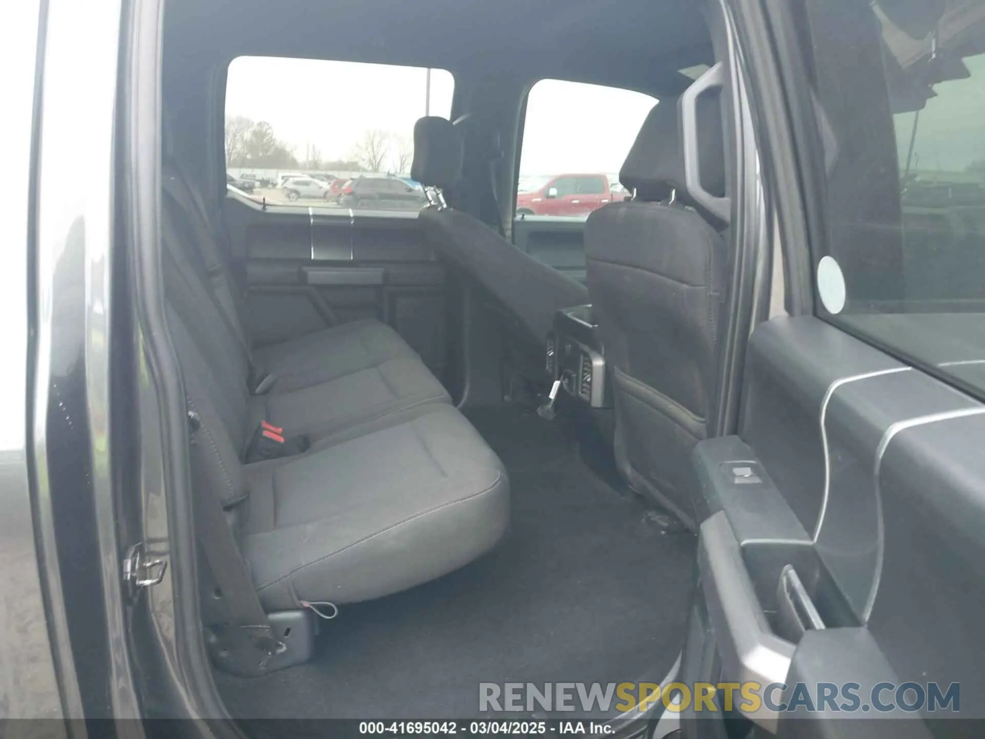 8 Photograph of a damaged car 1FTEW1EP9KFB00503 FORD F-150 2019