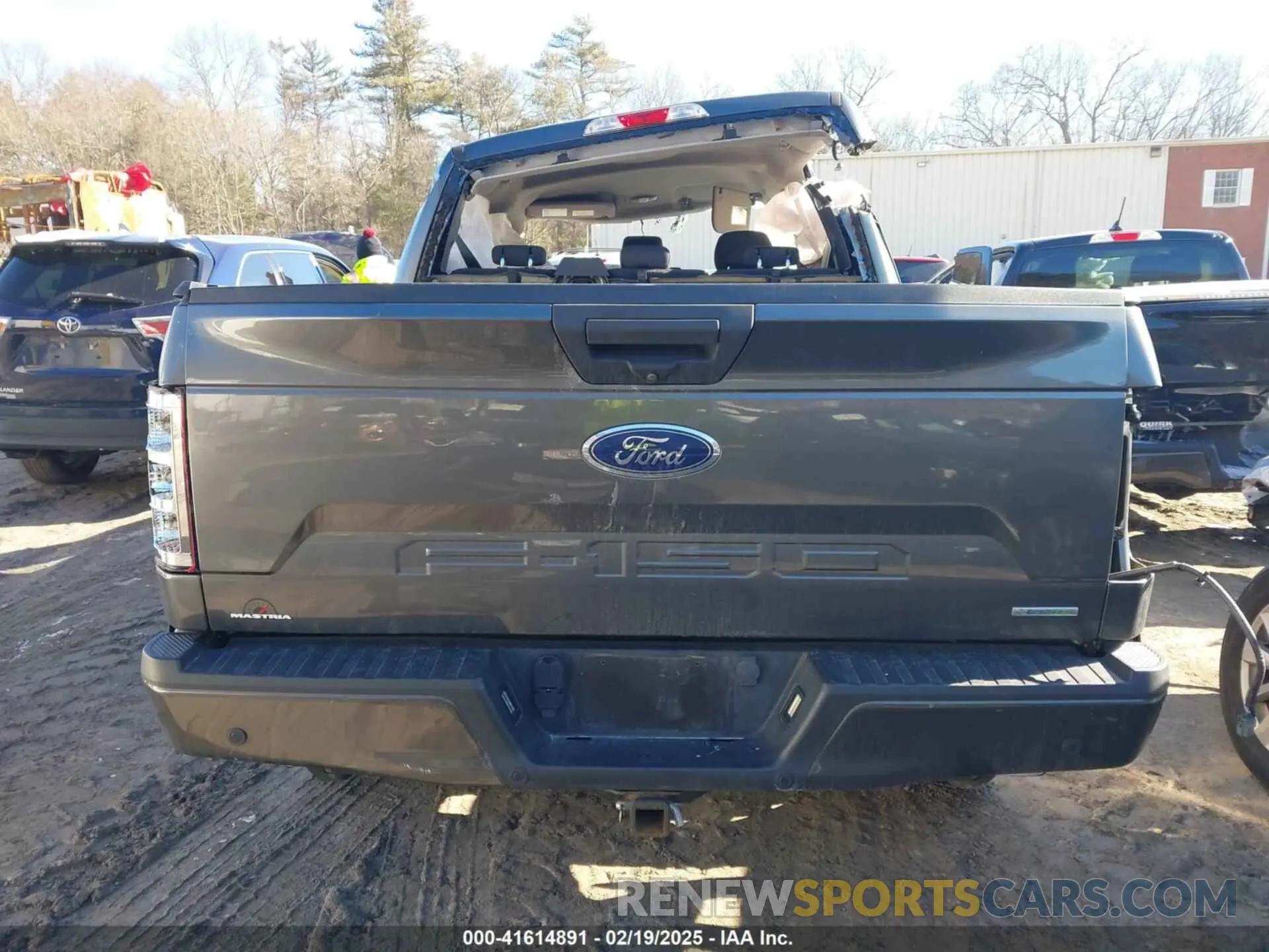 16 Photograph of a damaged car 1FTEW1EP9KFC73664 FORD F-150 2019
