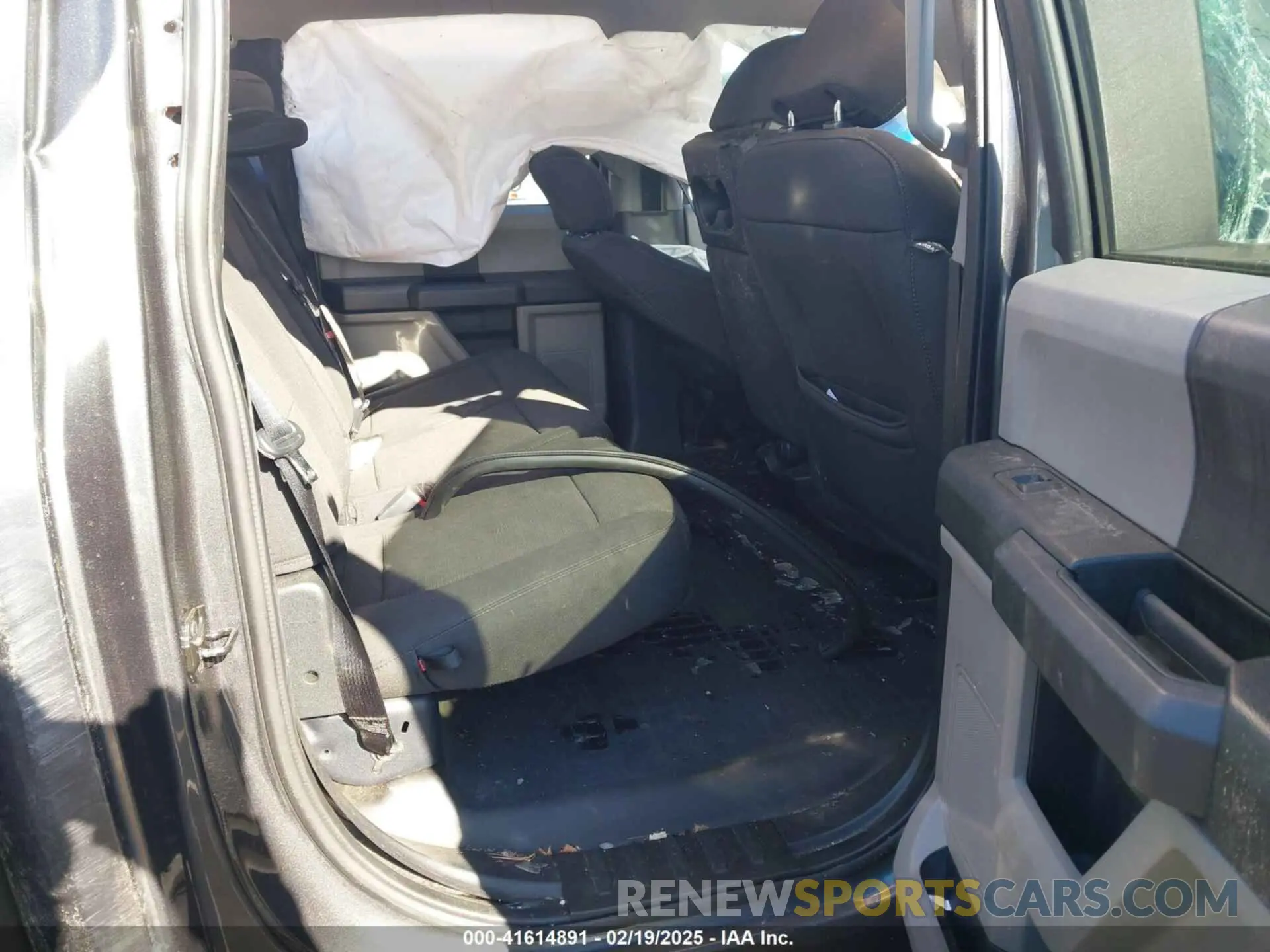 8 Photograph of a damaged car 1FTEW1EP9KFC73664 FORD F-150 2019