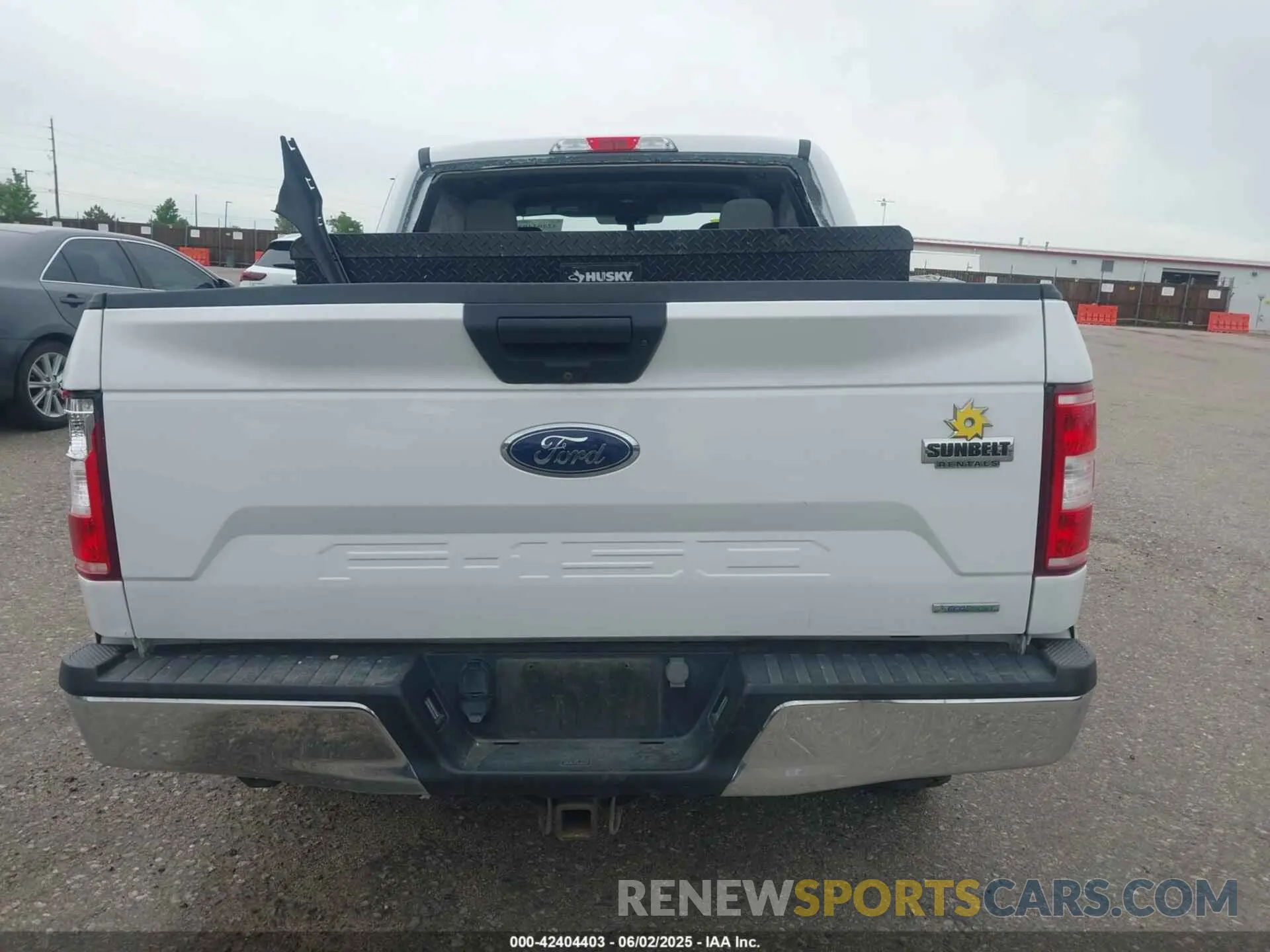 16 Photograph of a damaged car 1FTEW1EP9KKD58527 FORD F-150 2019