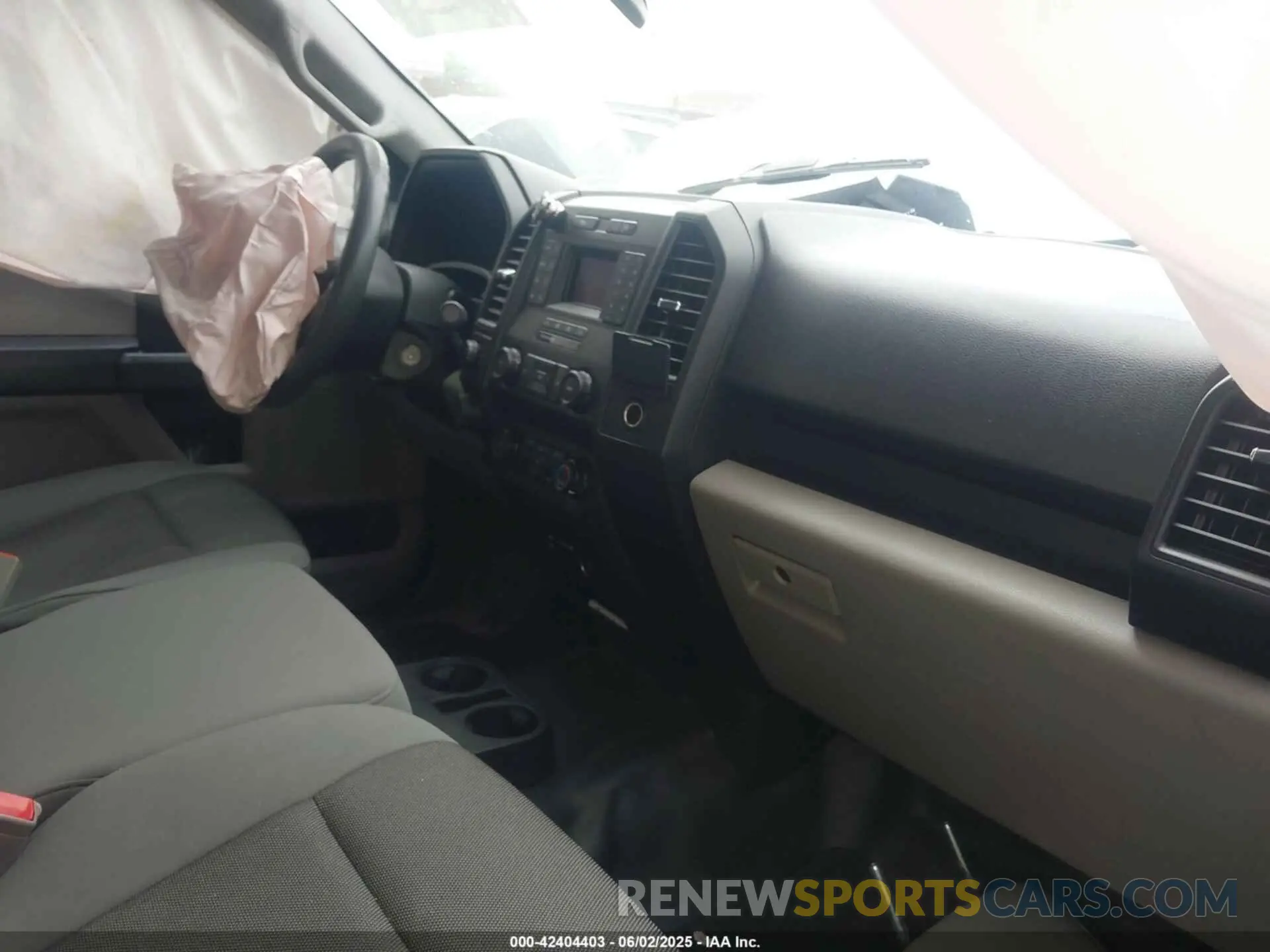 5 Photograph of a damaged car 1FTEW1EP9KKD58527 FORD F-150 2019