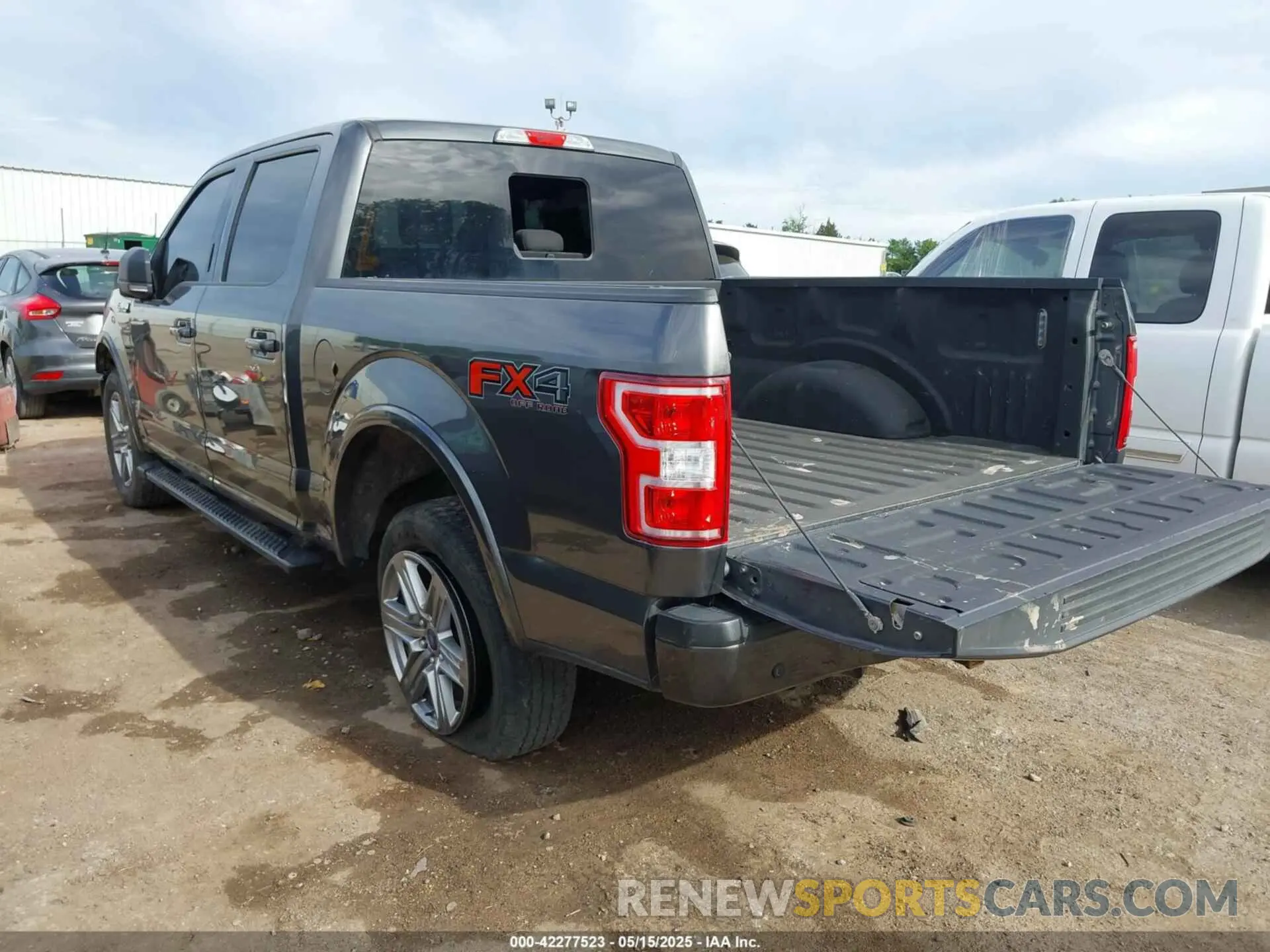 3 Photograph of a damaged car 1FTEW1EPXKKC19815 FORD F-150 2019