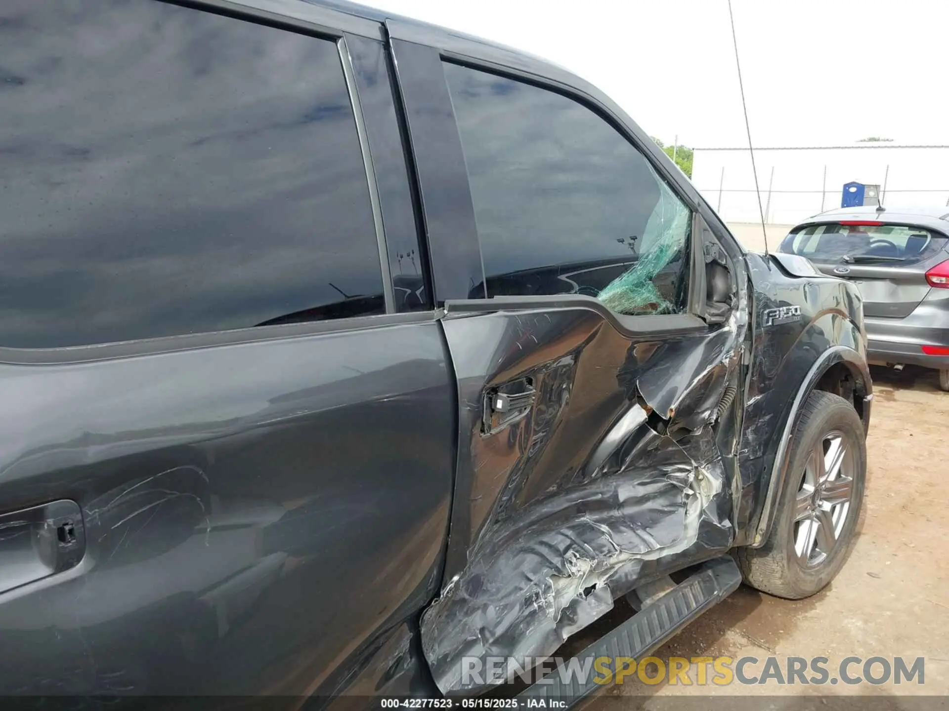6 Photograph of a damaged car 1FTEW1EPXKKC19815 FORD F-150 2019