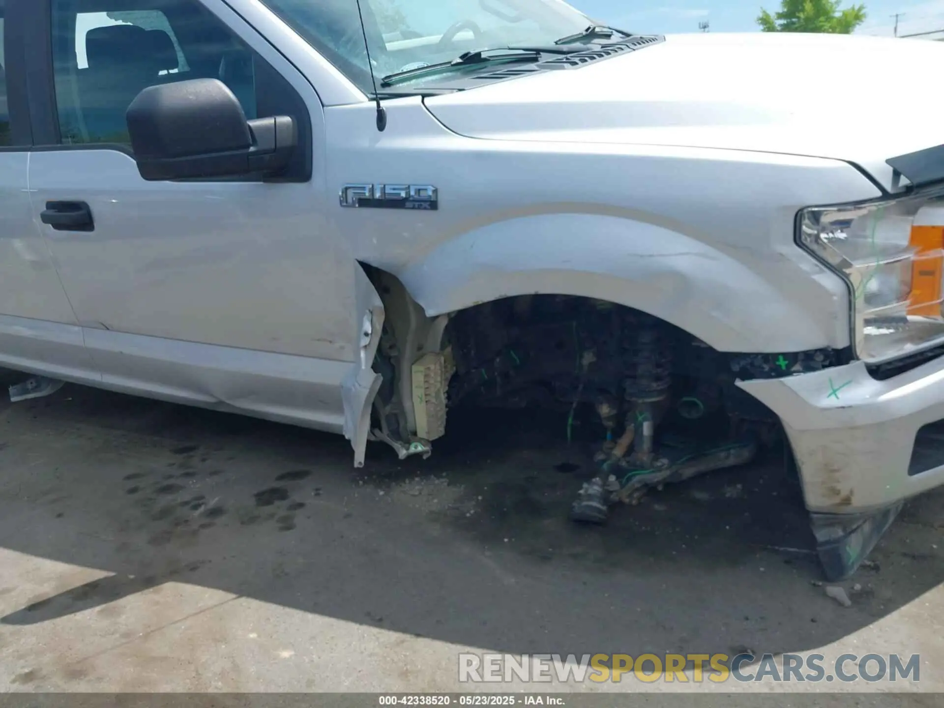 6 Photograph of a damaged car 1FTEW1EPXKKE36622 FORD F-150 2019