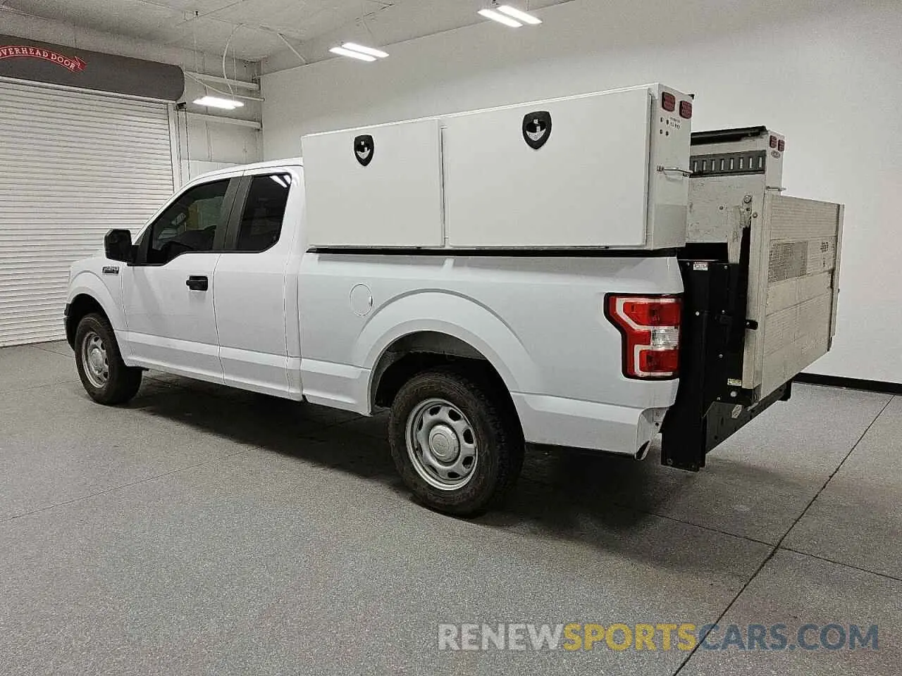 2 Photograph of a damaged car 1FTEX1C4XKKE83364 FORD F-150 2019