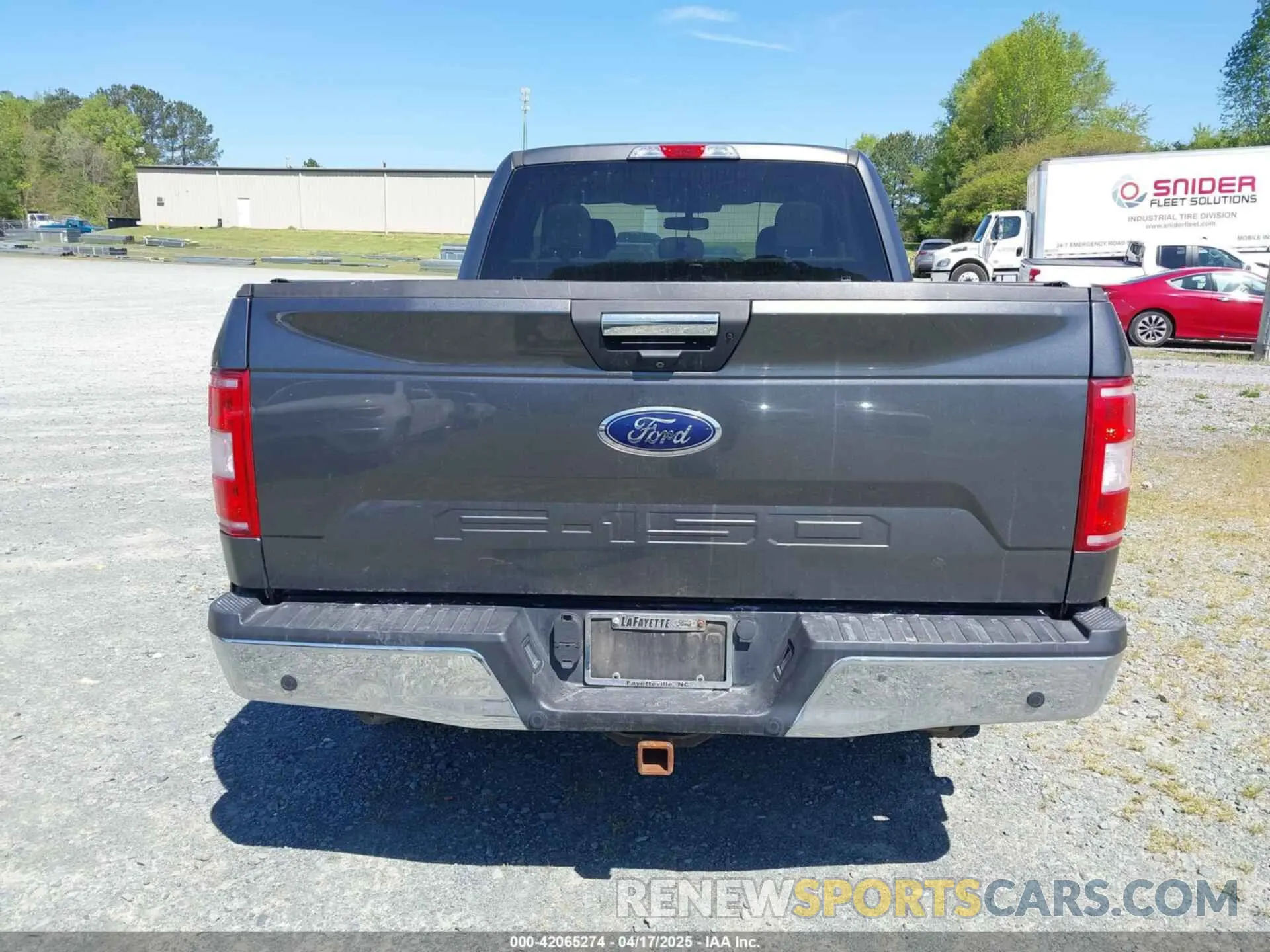 17 Photograph of a damaged car 1FTEX1C51KFA73506 FORD F-150 2019