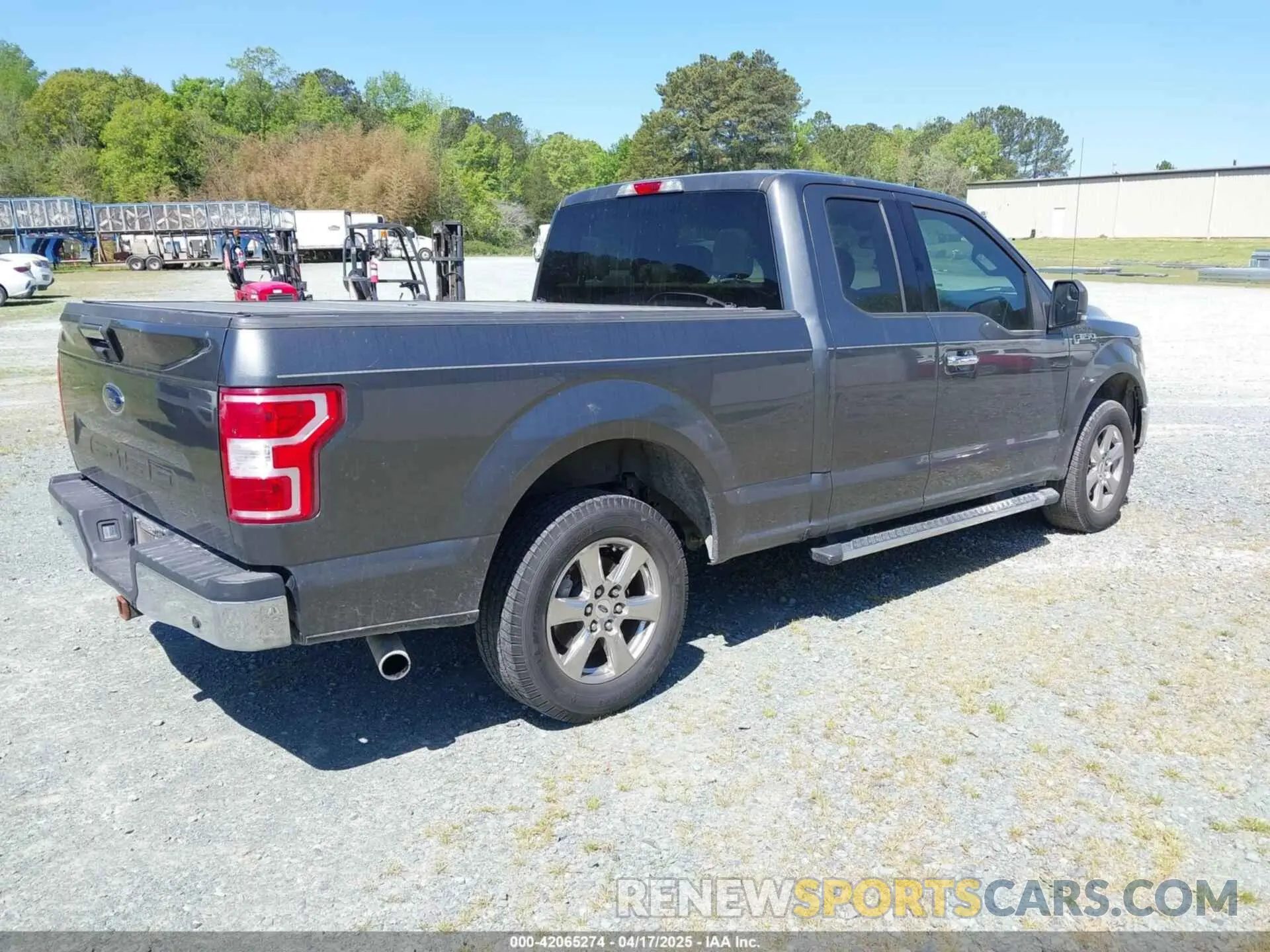 4 Photograph of a damaged car 1FTEX1C51KFA73506 FORD F-150 2019
