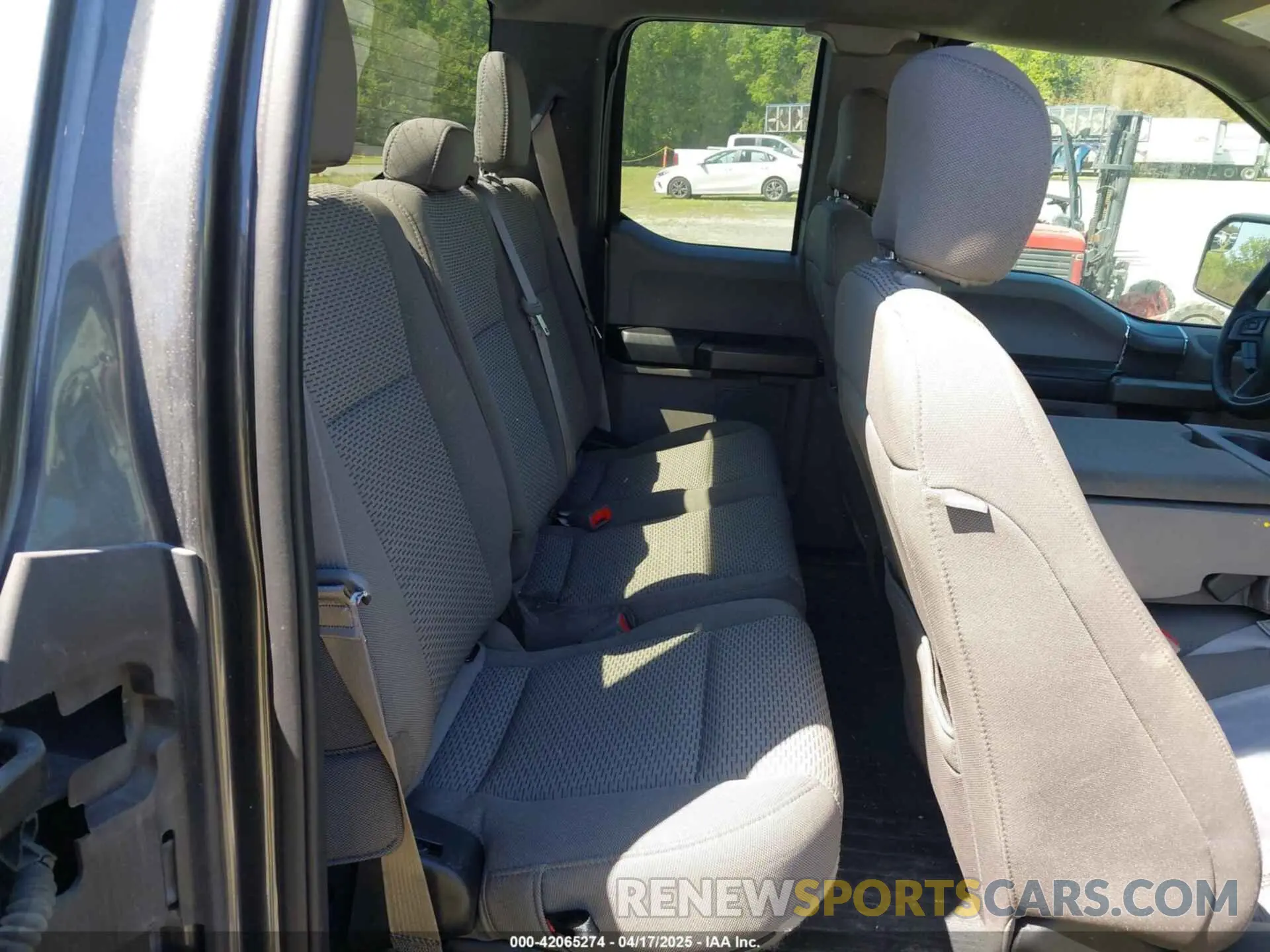 8 Photograph of a damaged car 1FTEX1C51KFA73506 FORD F-150 2019