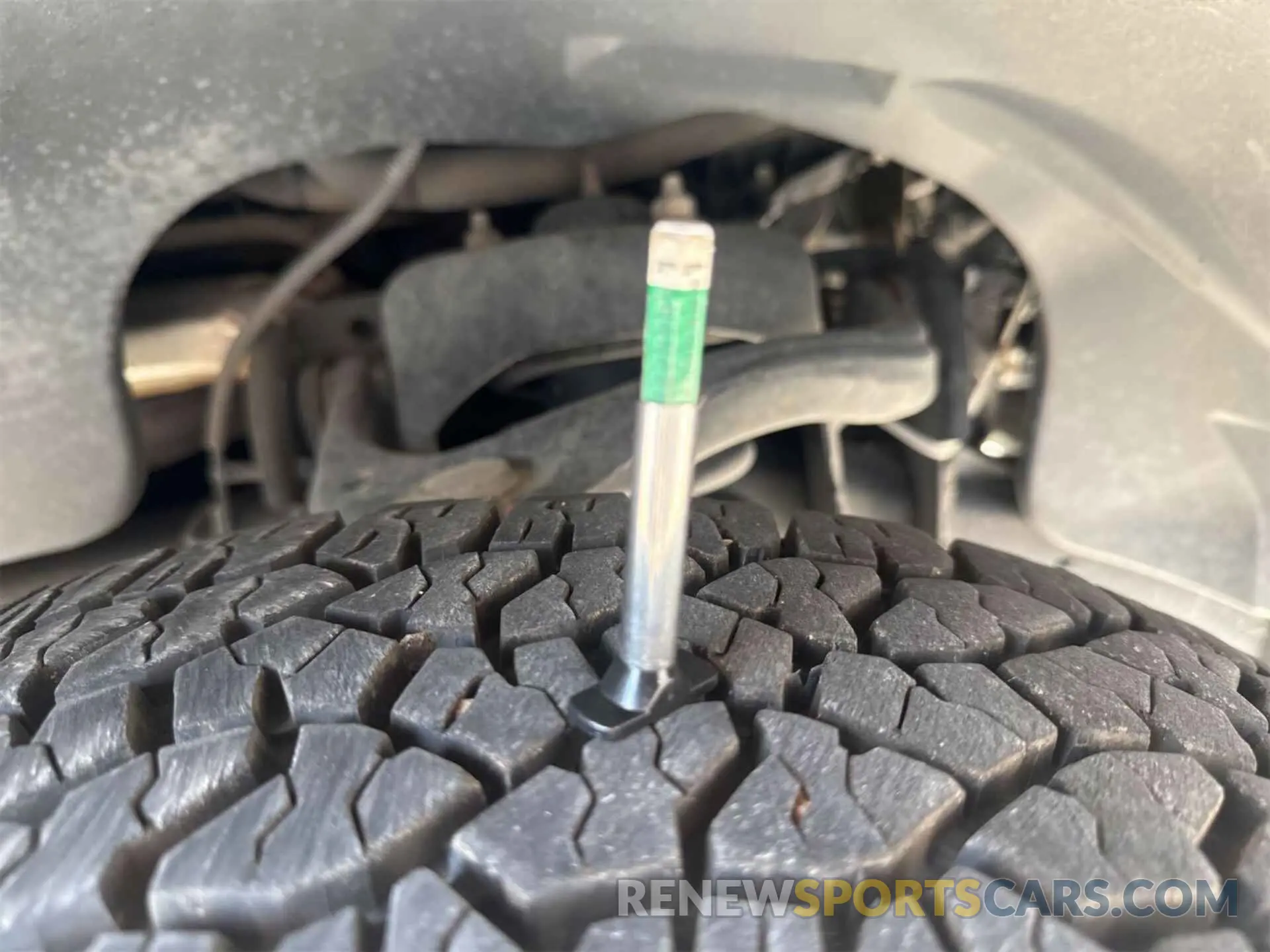 11 Photograph of a damaged car 1FTEX1C51KKC92425 FORD F-150 2019