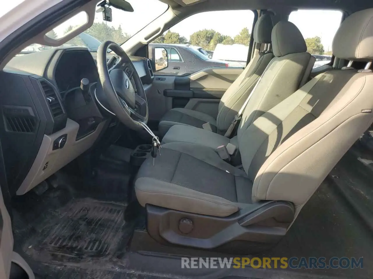 7 Photograph of a damaged car 1FTEX1CB0KKC93118 FORD F-150 2019