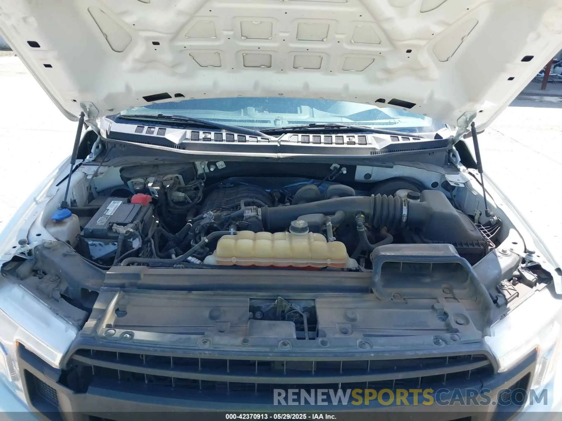 10 Photograph of a damaged car 1FTEX1CB1KKD25638 FORD F-150 2019