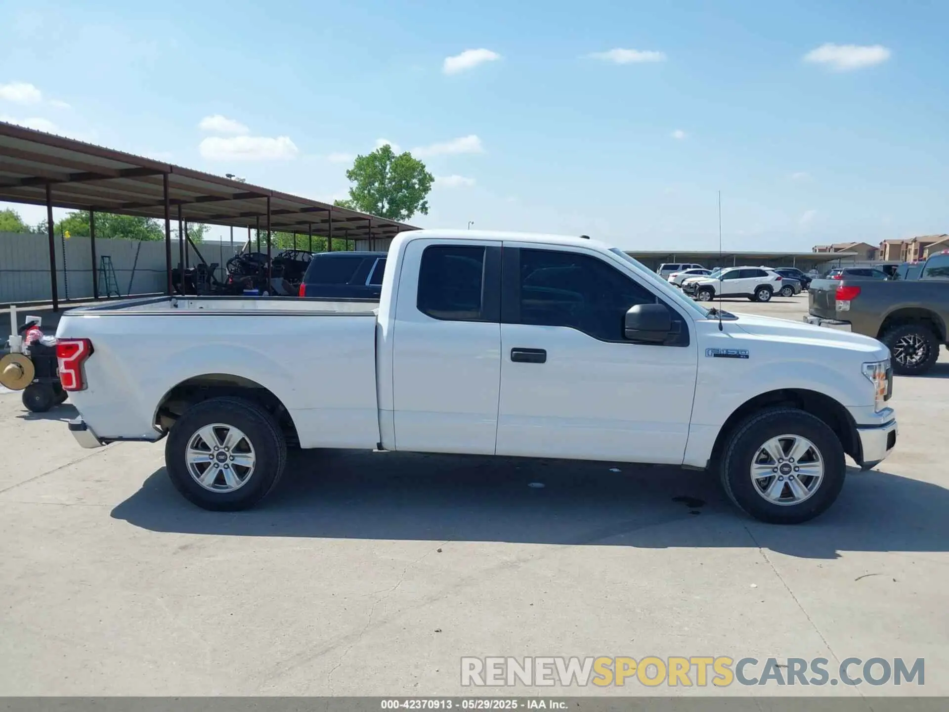 13 Photograph of a damaged car 1FTEX1CB1KKD25638 FORD F-150 2019
