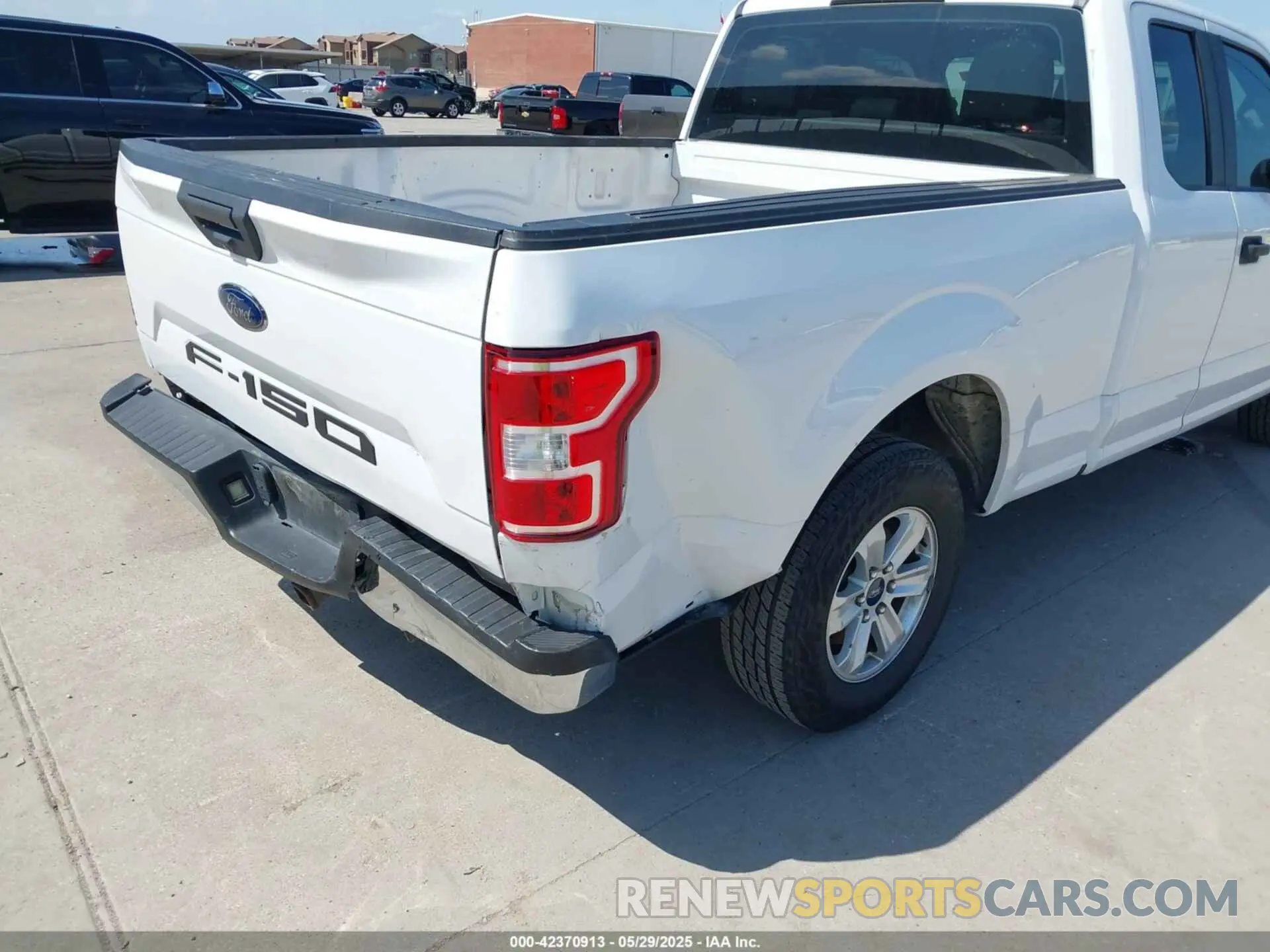 6 Photograph of a damaged car 1FTEX1CB1KKD25638 FORD F-150 2019