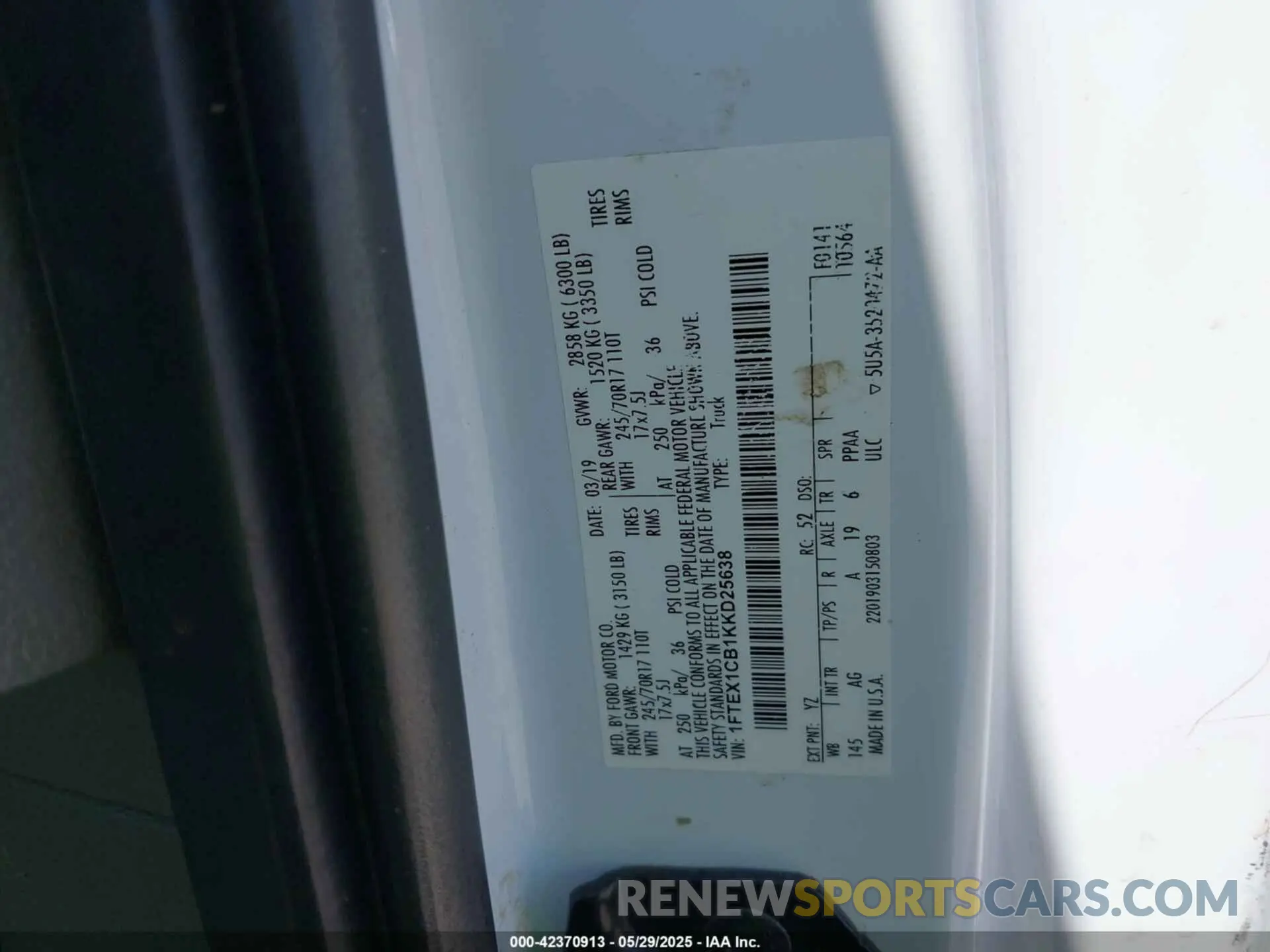 9 Photograph of a damaged car 1FTEX1CB1KKD25638 FORD F-150 2019