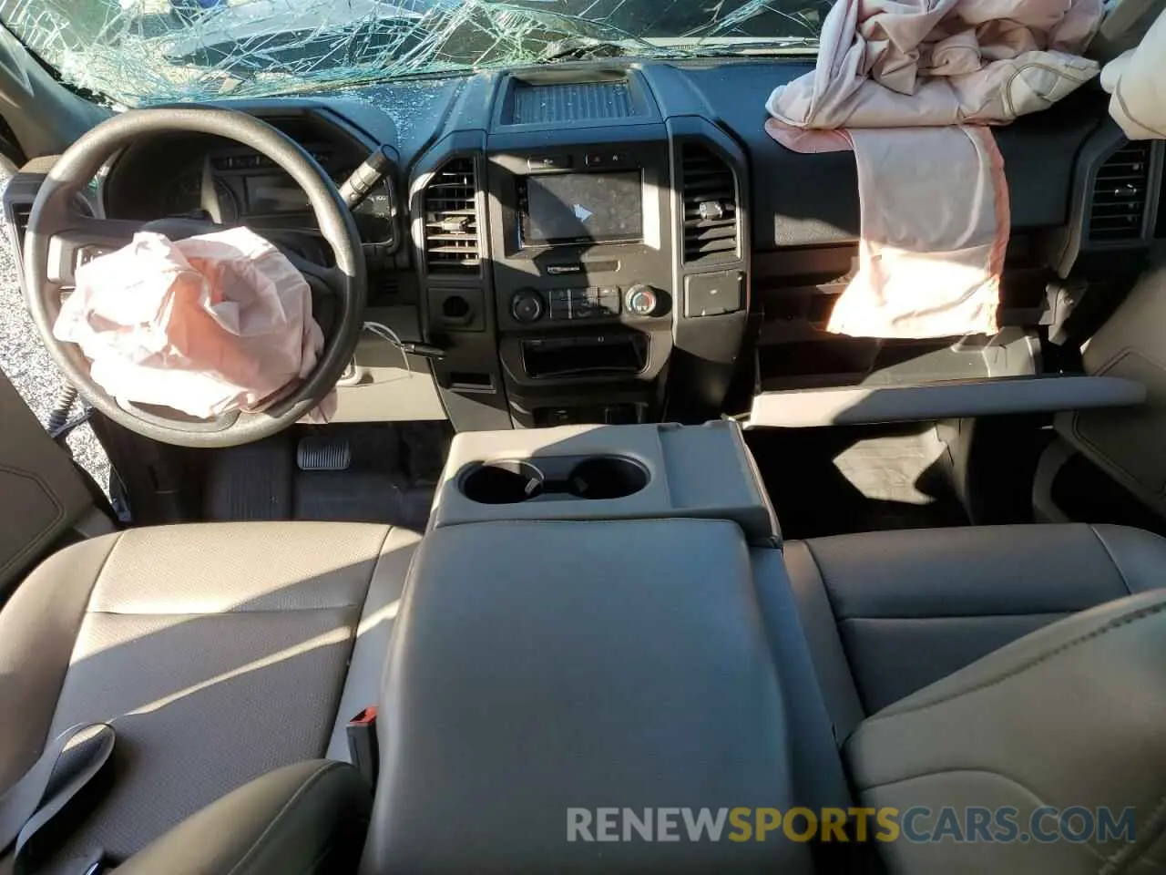 8 Photograph of a damaged car 1FTEX1CB2KKC00597 FORD F-150 2019