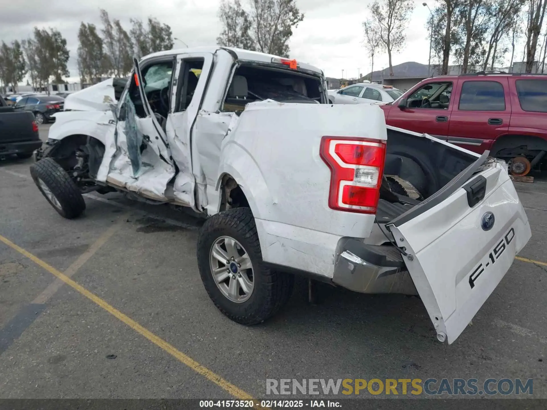 3 Photograph of a damaged car 1FTEX1CB2KKD28161 FORD F-150 2019