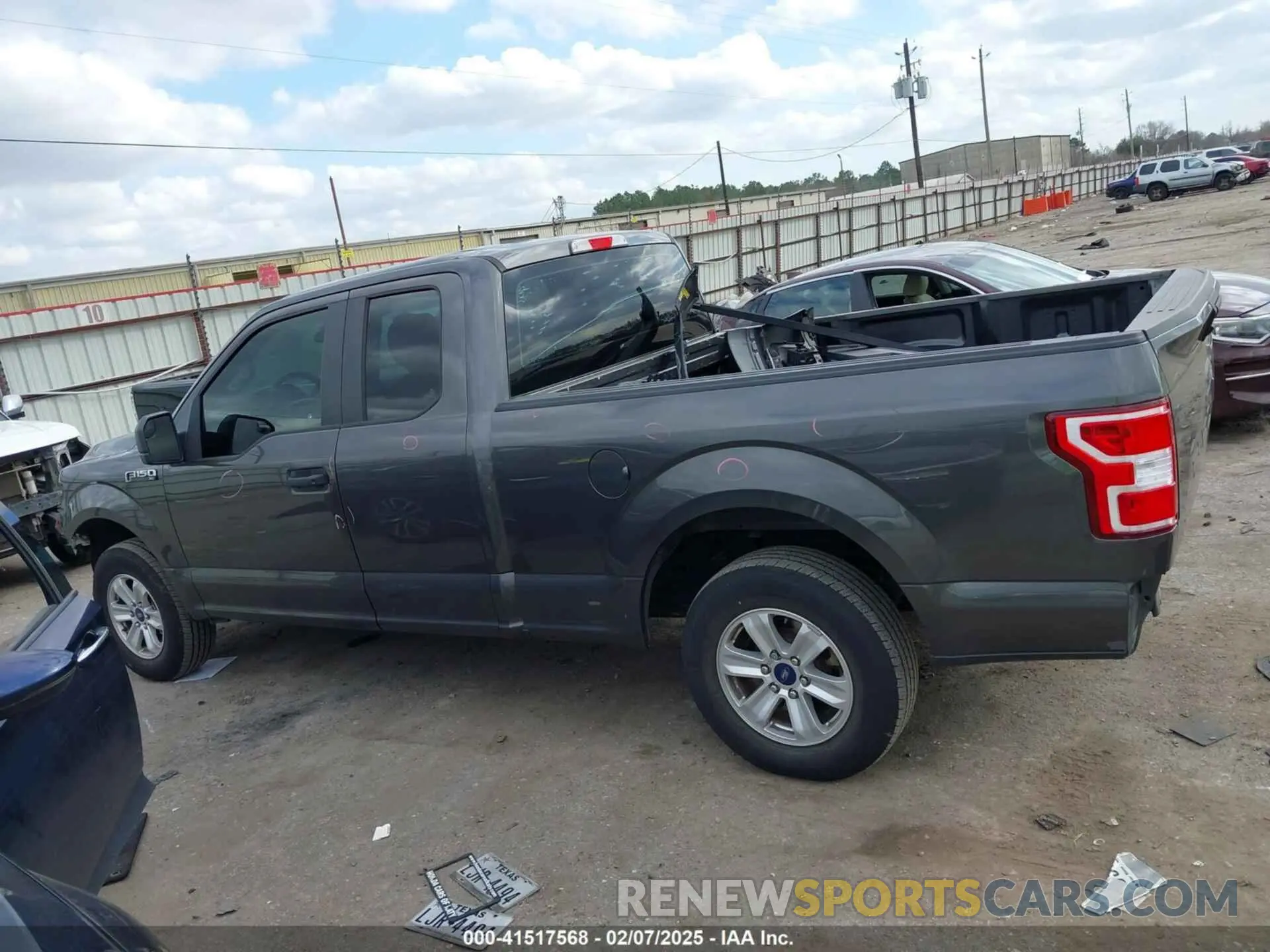 15 Photograph of a damaged car 1FTEX1CB2KKD32954 FORD F-150 2019