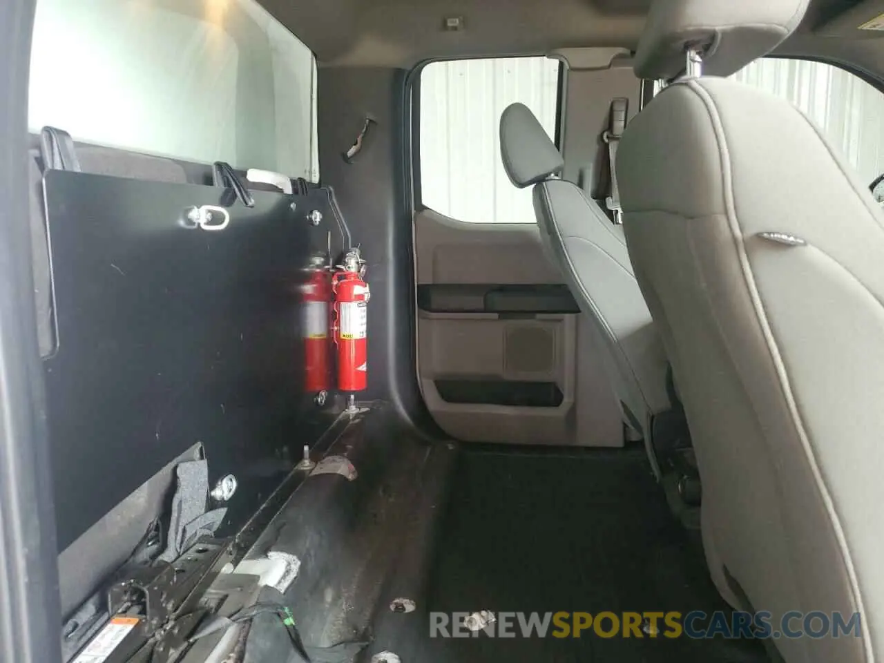 10 Photograph of a damaged car 1FTEX1CB2KKE66654 FORD F-150 2019