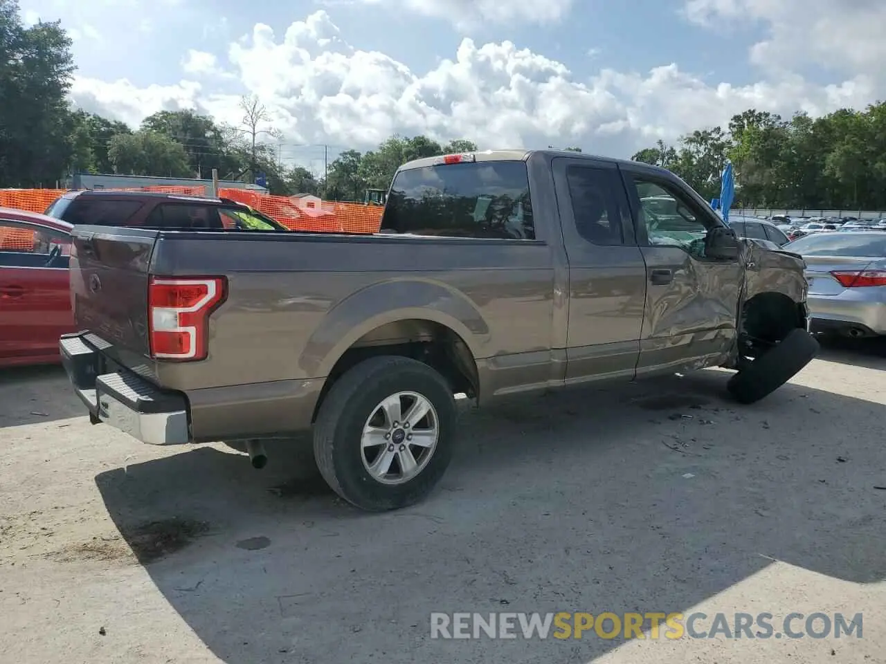 3 Photograph of a damaged car 1FTEX1CB3KKD95061 FORD F-150 2019