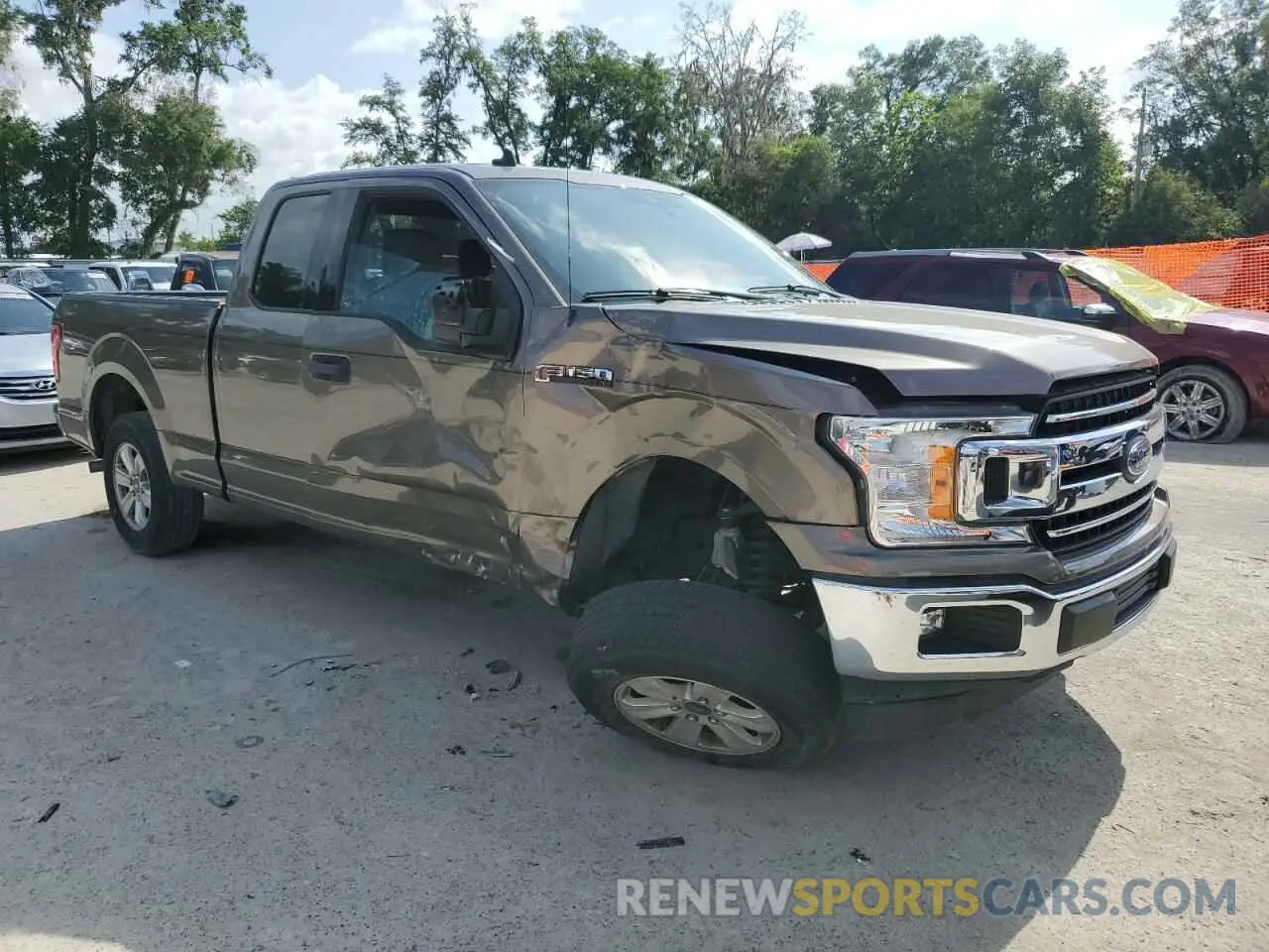 4 Photograph of a damaged car 1FTEX1CB3KKD95061 FORD F-150 2019