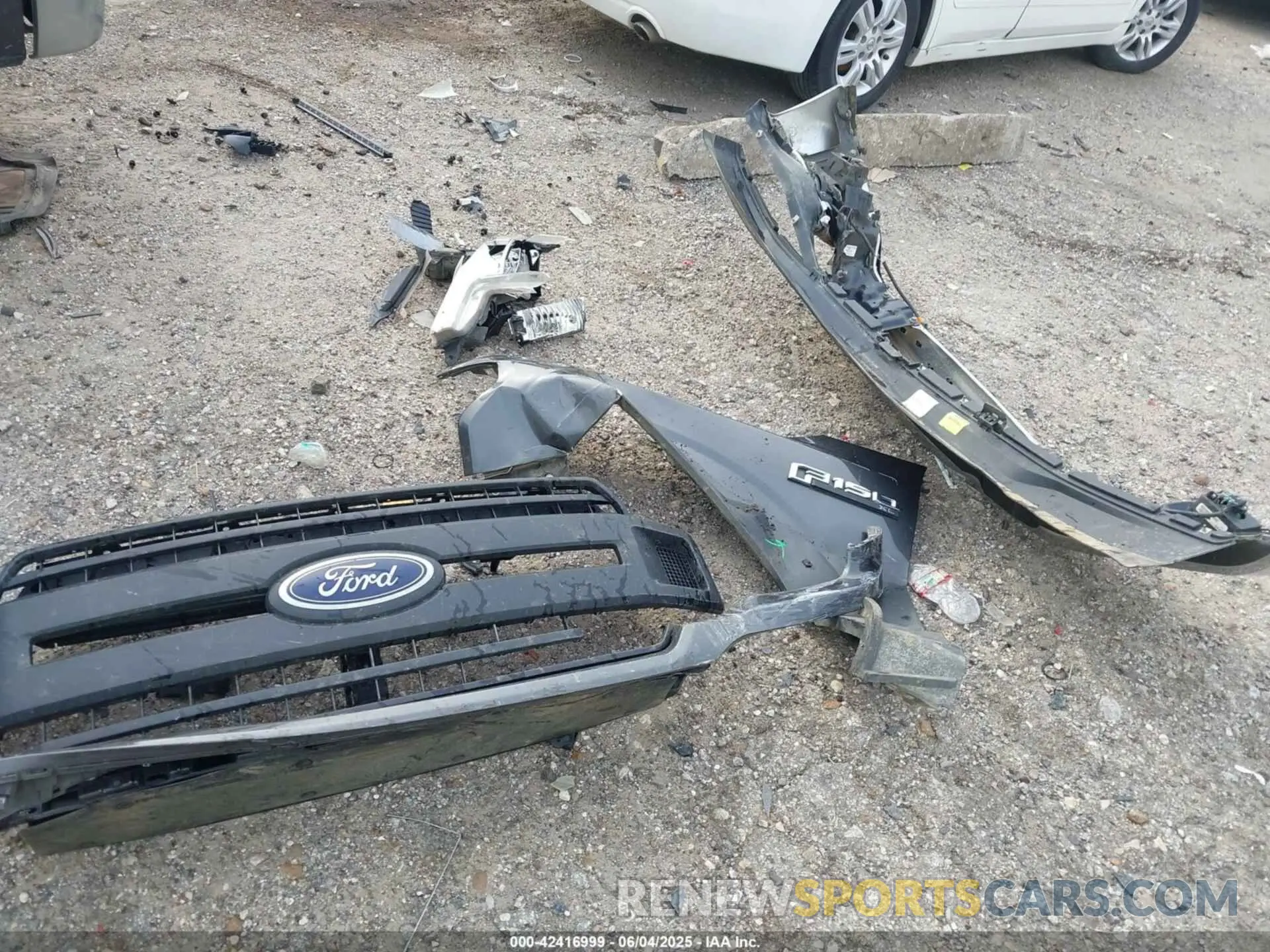 12 Photograph of a damaged car 1FTEX1CB6KKF15354 FORD F-150 2019