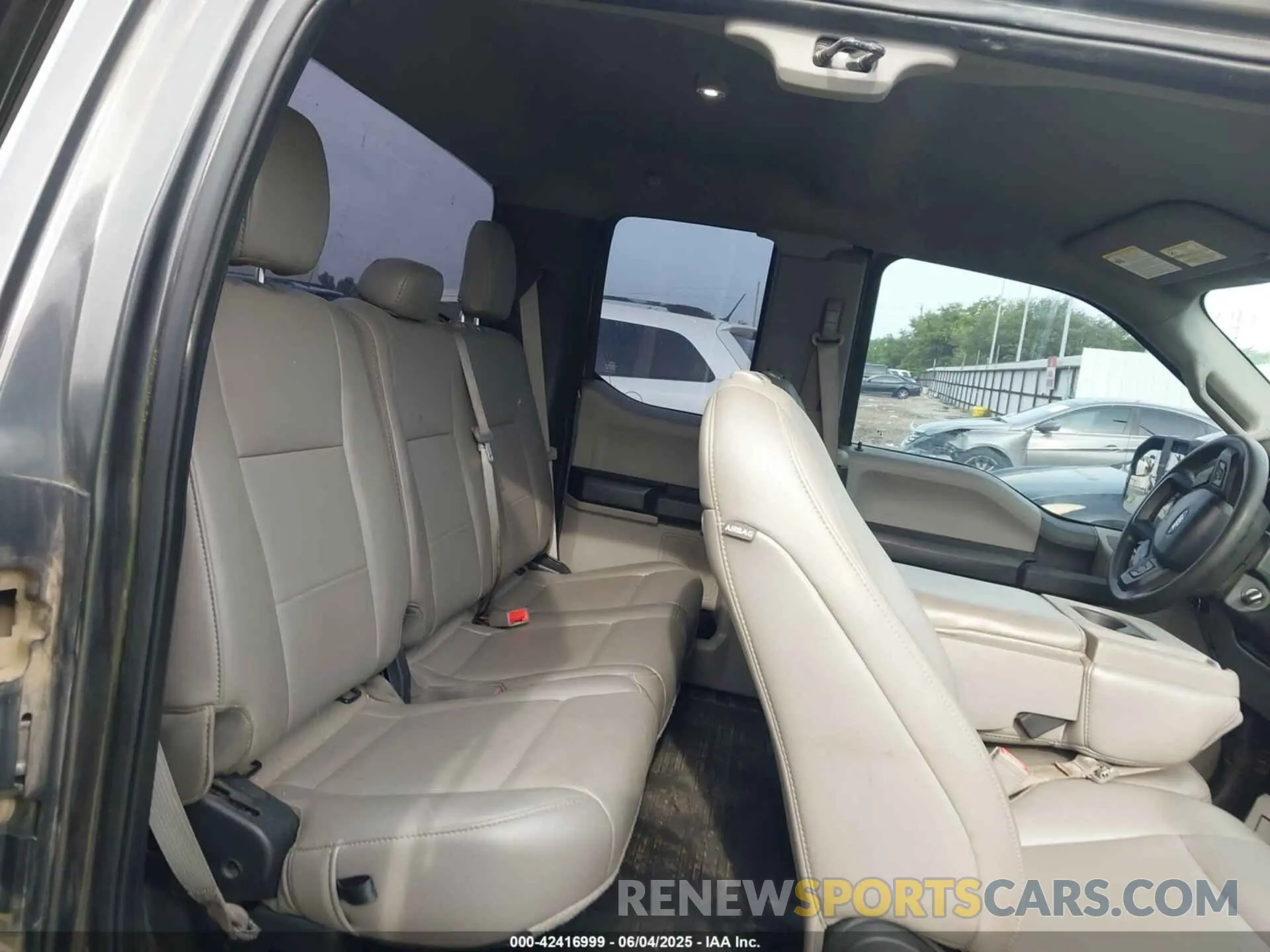 8 Photograph of a damaged car 1FTEX1CB6KKF15354 FORD F-150 2019
