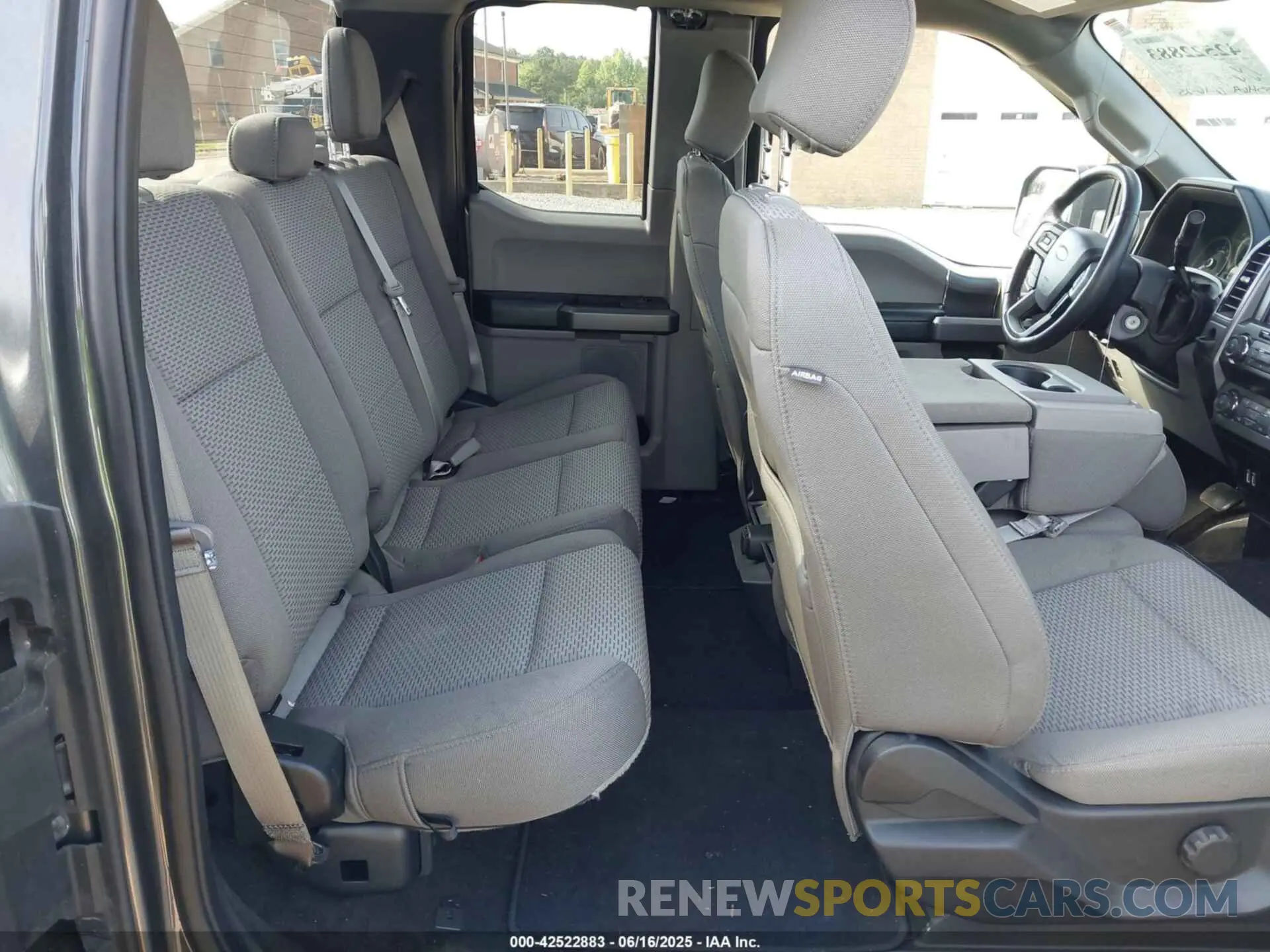 8 Photograph of a damaged car 1FTEX1CB8KKD31775 FORD F-150 2019