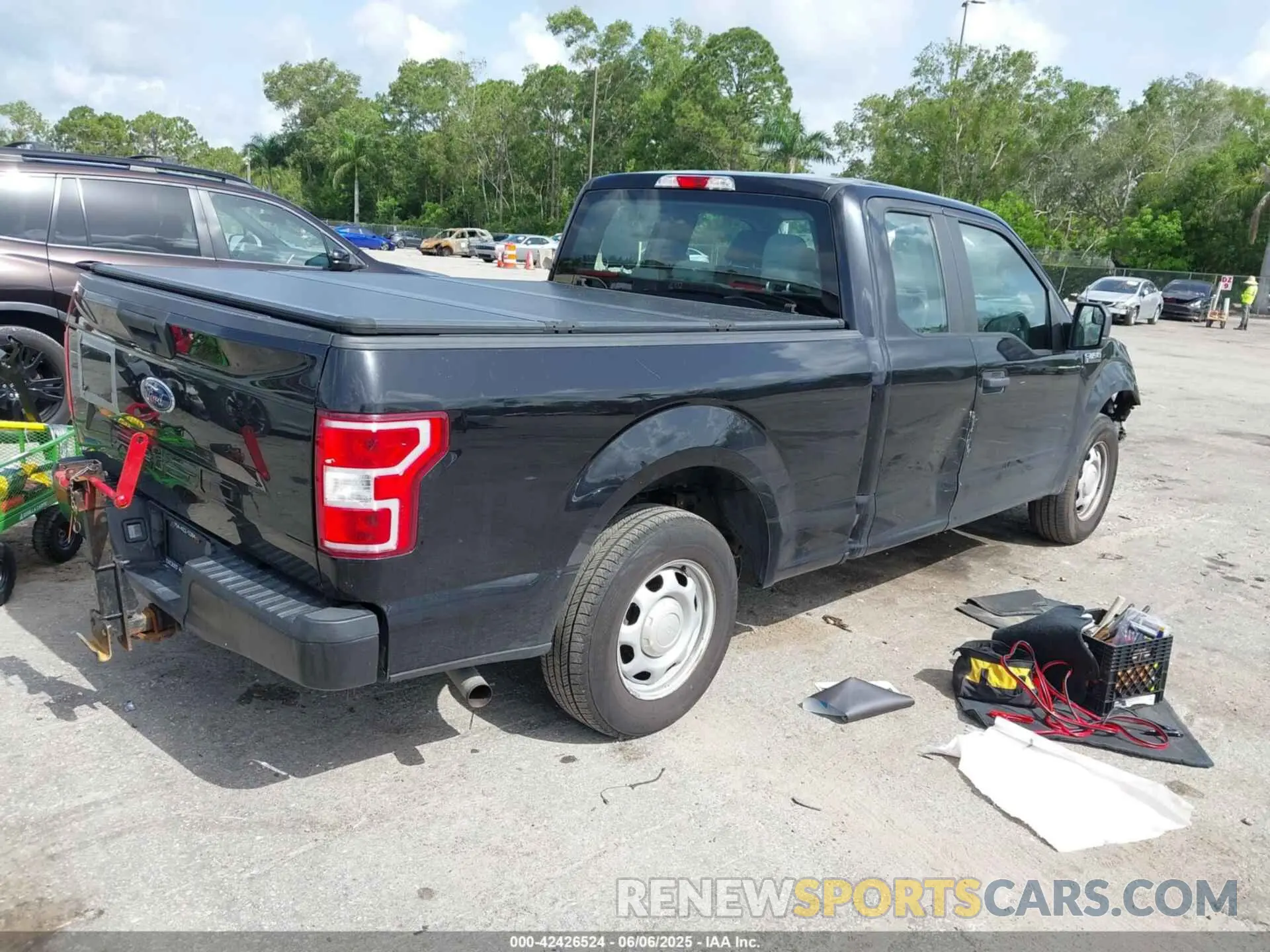 4 Photograph of a damaged car 1FTEX1CB8KKD36328 FORD F-150 2019