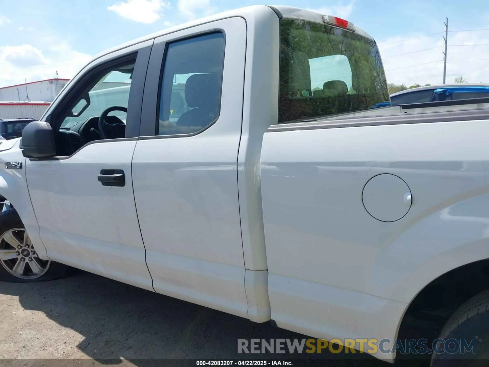 14 Photograph of a damaged car 1FTEX1CB9KFB64528 FORD F-150 2019