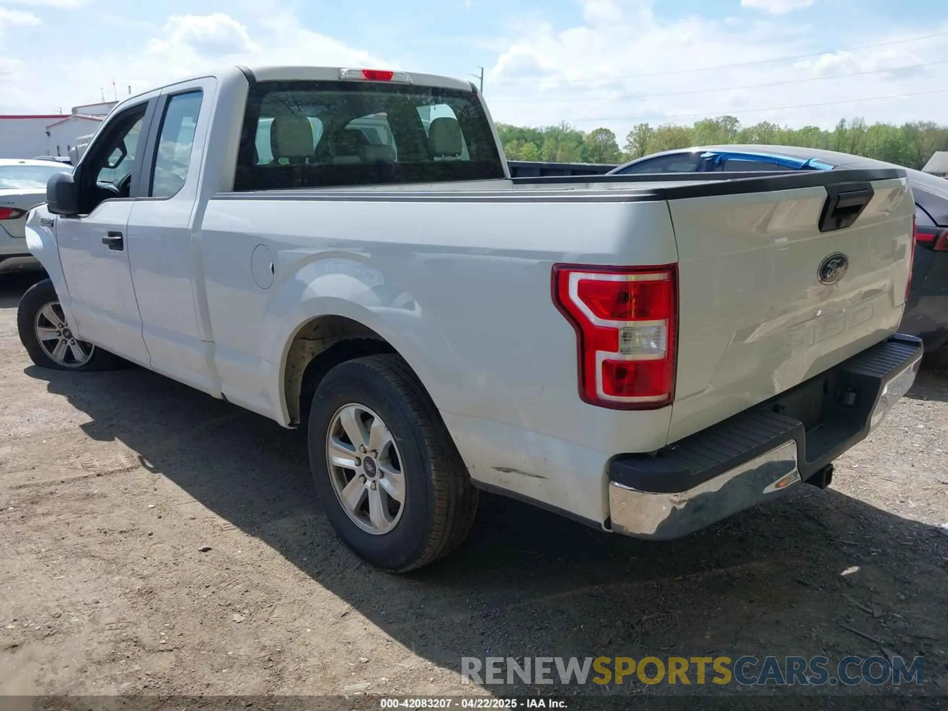 3 Photograph of a damaged car 1FTEX1CB9KFB64528 FORD F-150 2019