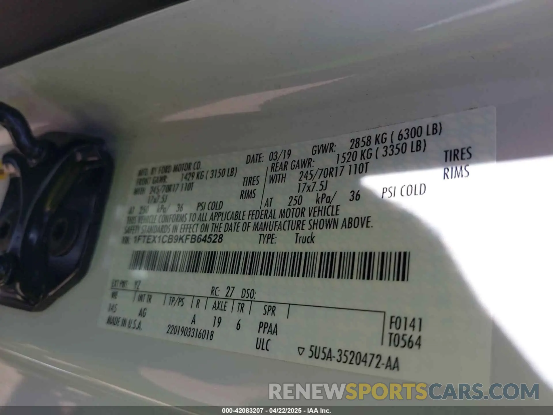 9 Photograph of a damaged car 1FTEX1CB9KFB64528 FORD F-150 2019