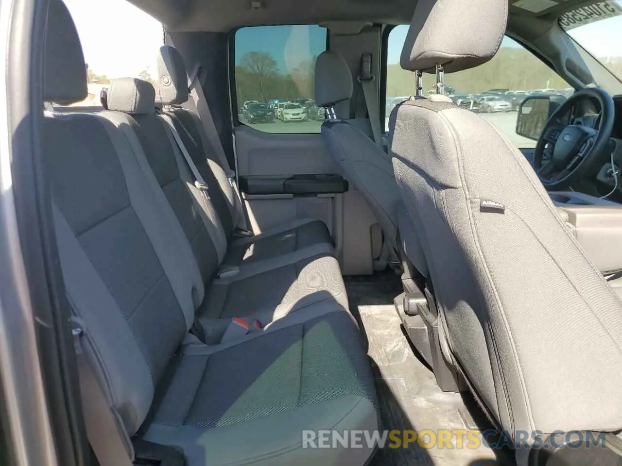 10 Photograph of a damaged car 1FTEX1CB9KFC49403 FORD F-150 2019