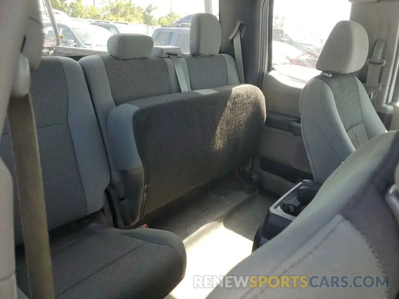 10 Photograph of a damaged car 1FTEX1CB9KKD22843 FORD F-150 2019