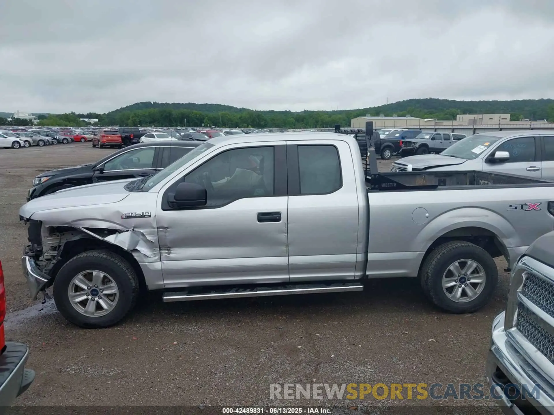 14 Photograph of a damaged car 1FTEX1CB9KKD25645 FORD F-150 2019