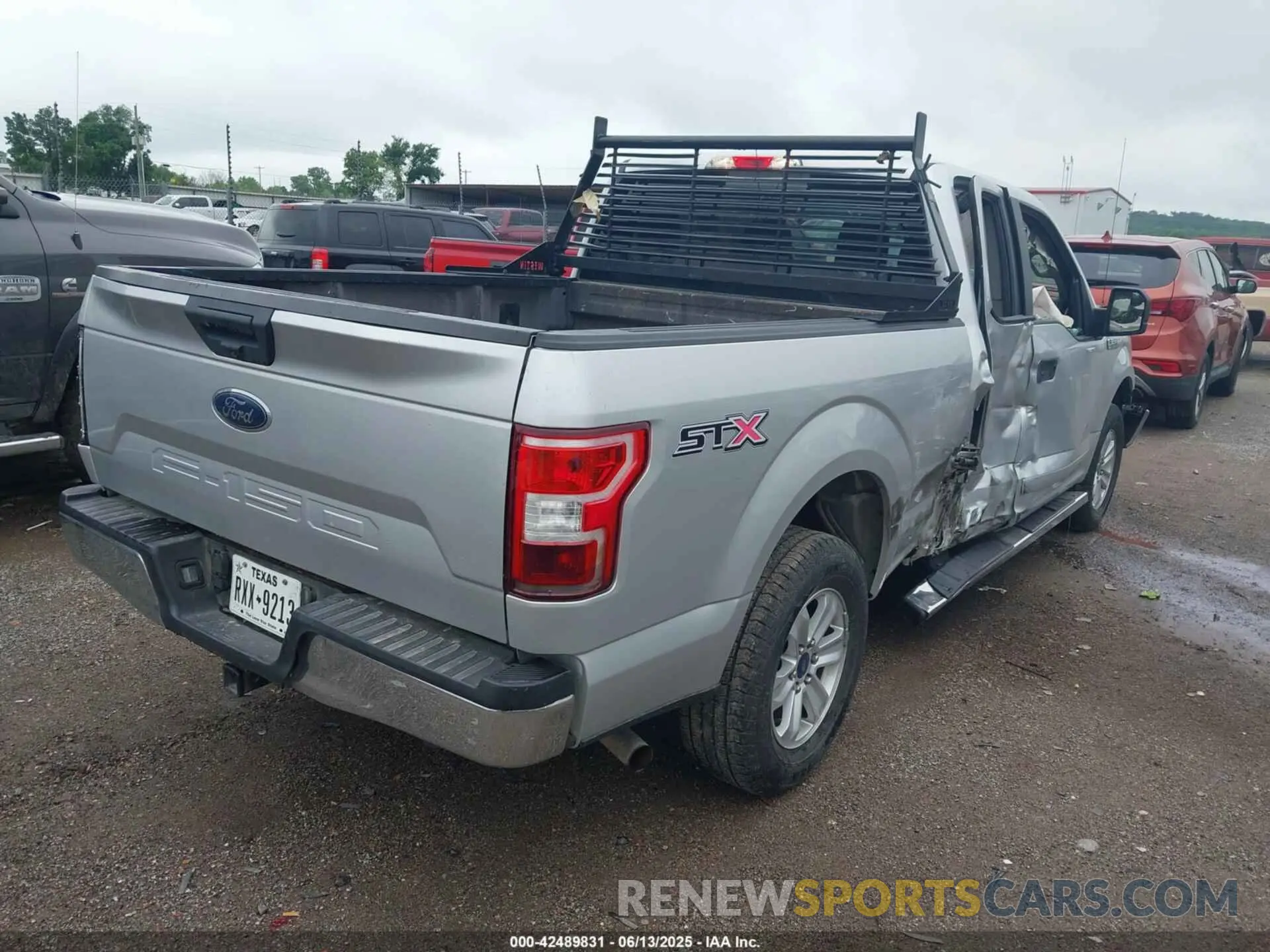 4 Photograph of a damaged car 1FTEX1CB9KKD25645 FORD F-150 2019