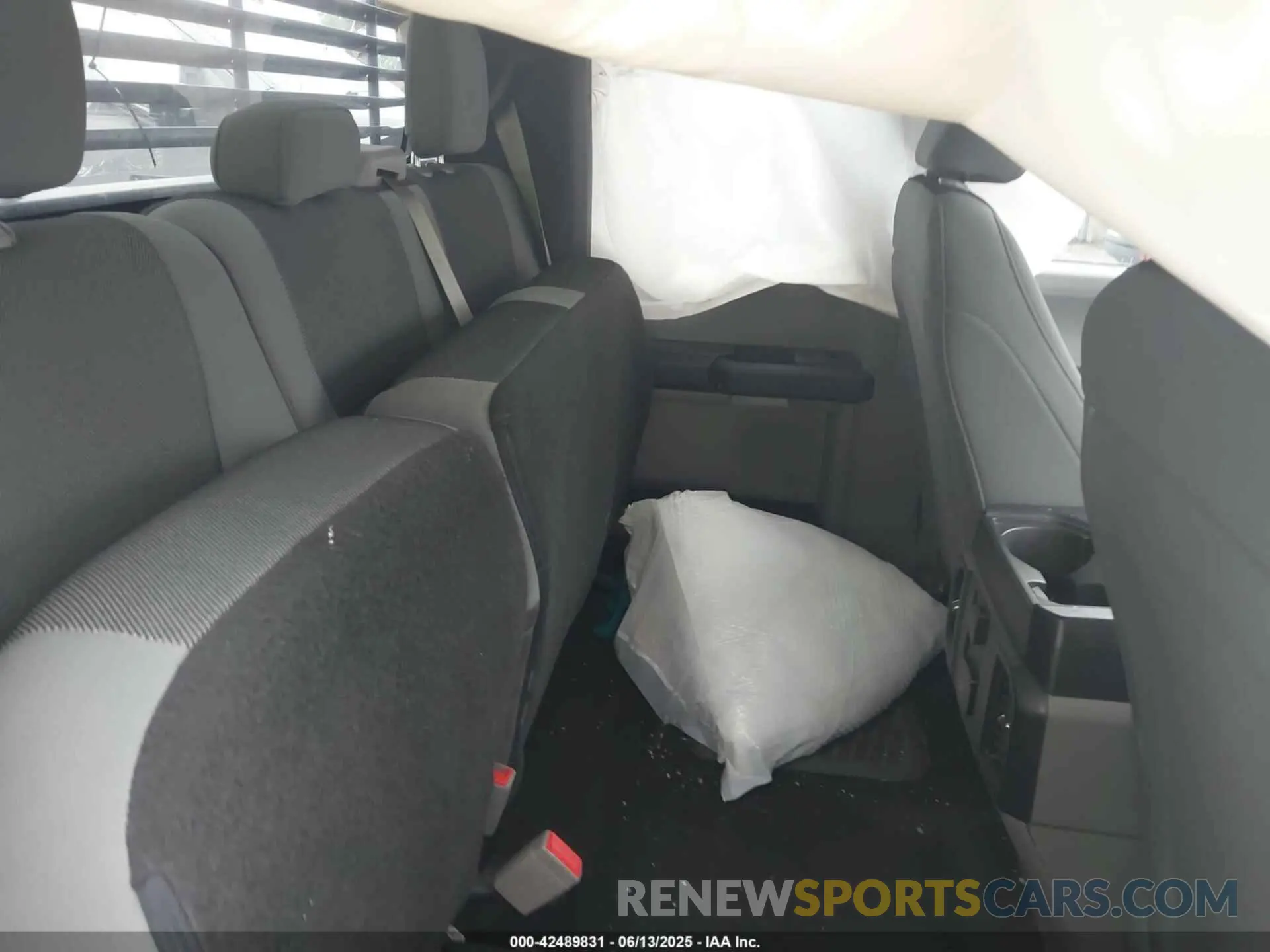 8 Photograph of a damaged car 1FTEX1CB9KKD25645 FORD F-150 2019