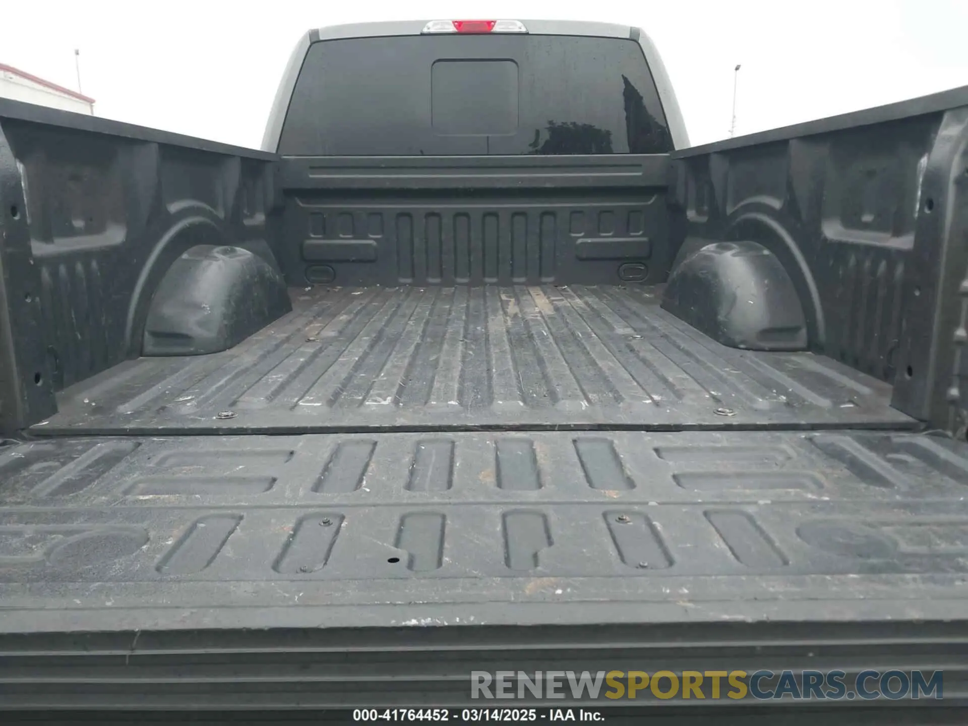 18 Photograph of a damaged car 1FTEX1CBXKKC23660 FORD F-150 2019