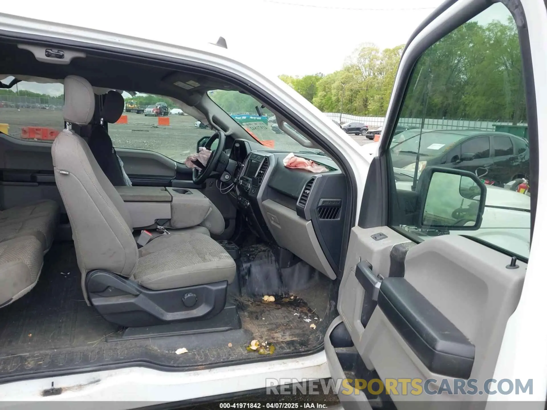 5 Photograph of a damaged car 1FTEX1CP7KFA75228 FORD F-150 2019