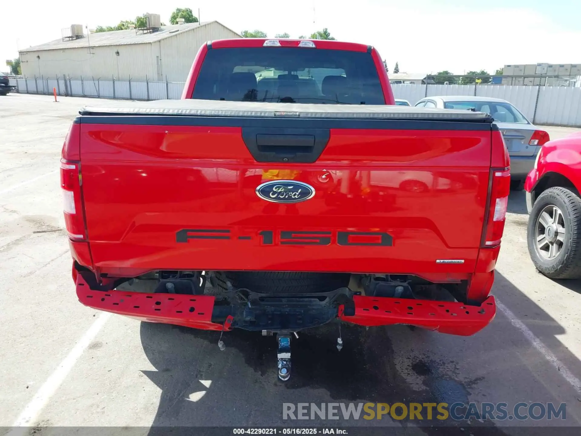 17 Photograph of a damaged car 1FTEX1CPXKKC96958 FORD F-150 2019