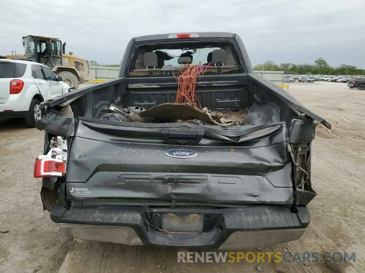 6 Photograph of a damaged car 1FTEX1EB3KKD81951 FORD F-150 2019