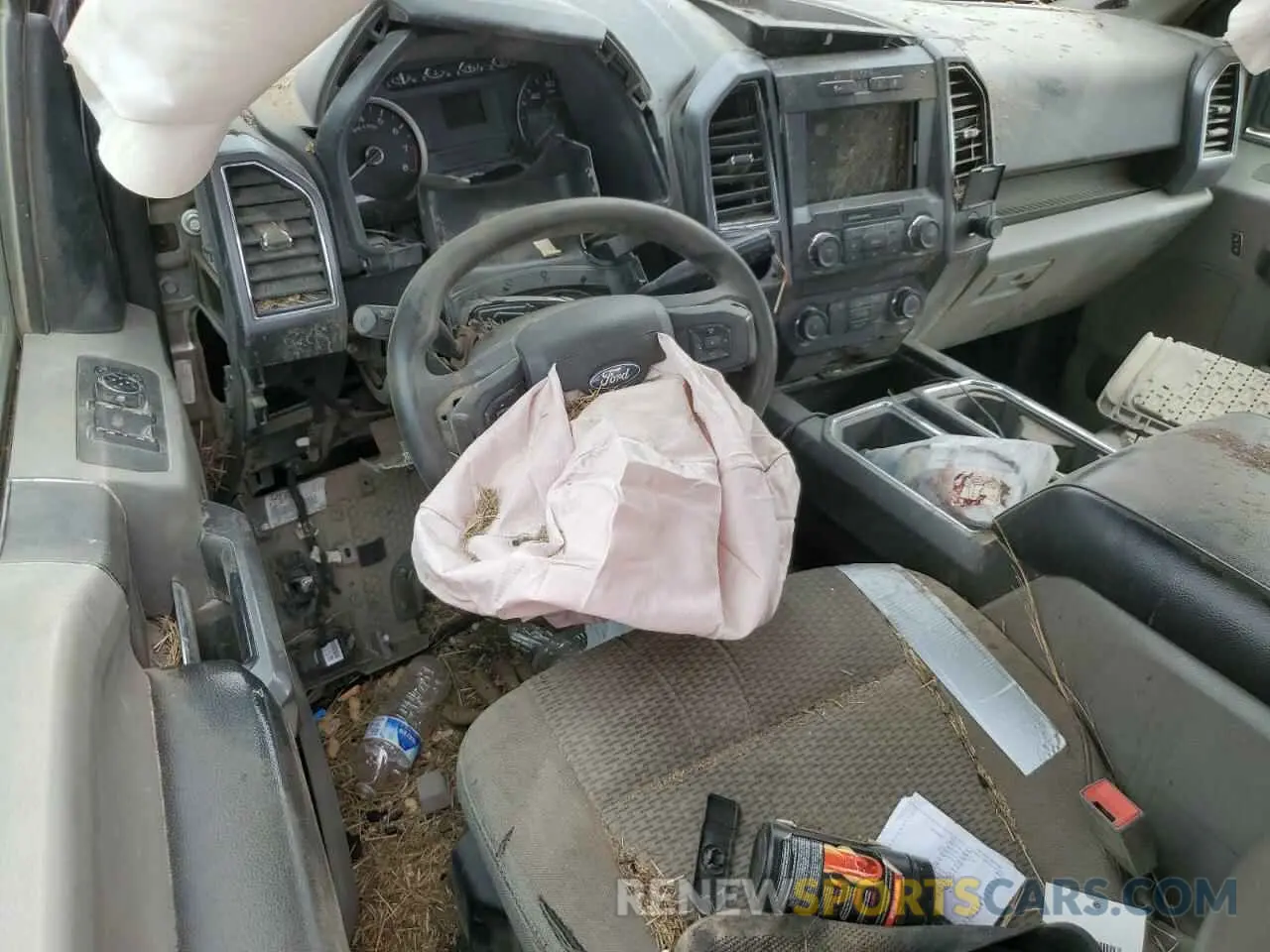 8 Photograph of a damaged car 1FTEX1EB3KKD81951 FORD F-150 2019