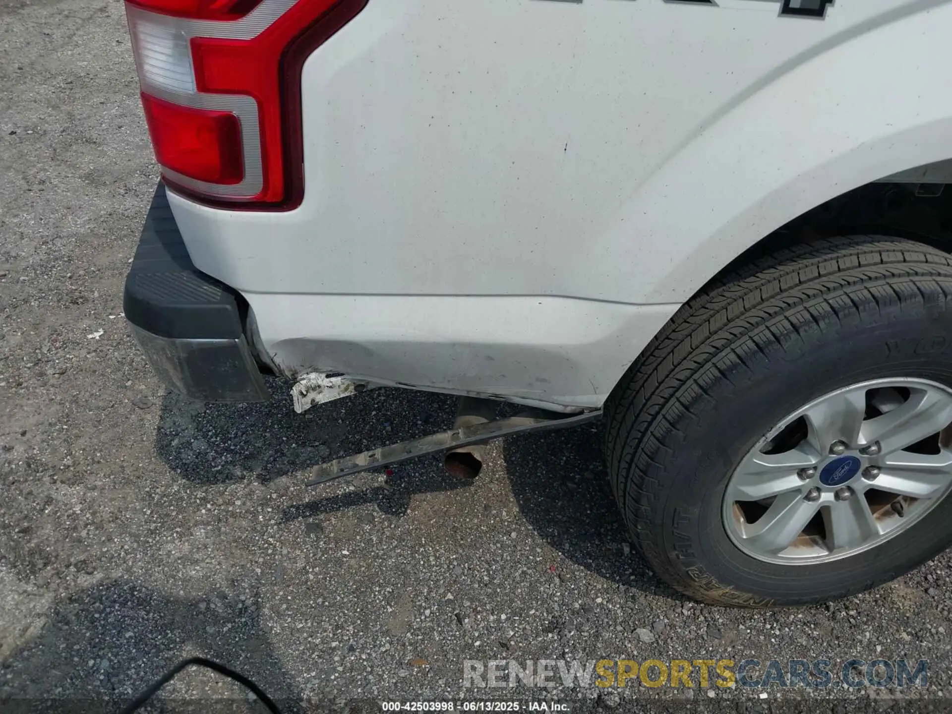 20 Photograph of a damaged car 1FTEX1EB8KKD86692 FORD F-150 2019