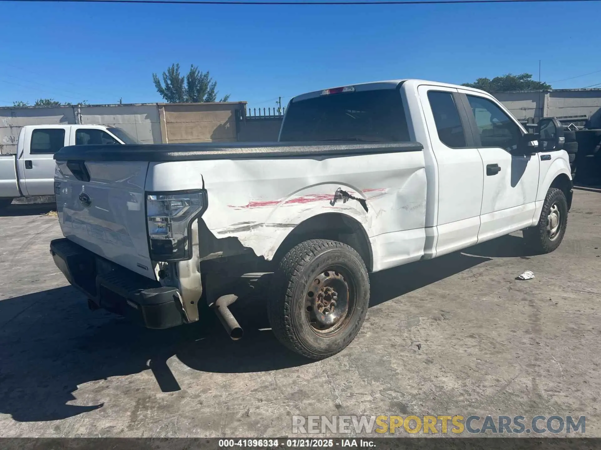 4 Photograph of a damaged car 1FTEX1EP0KKC79664 FORD F-150 2019