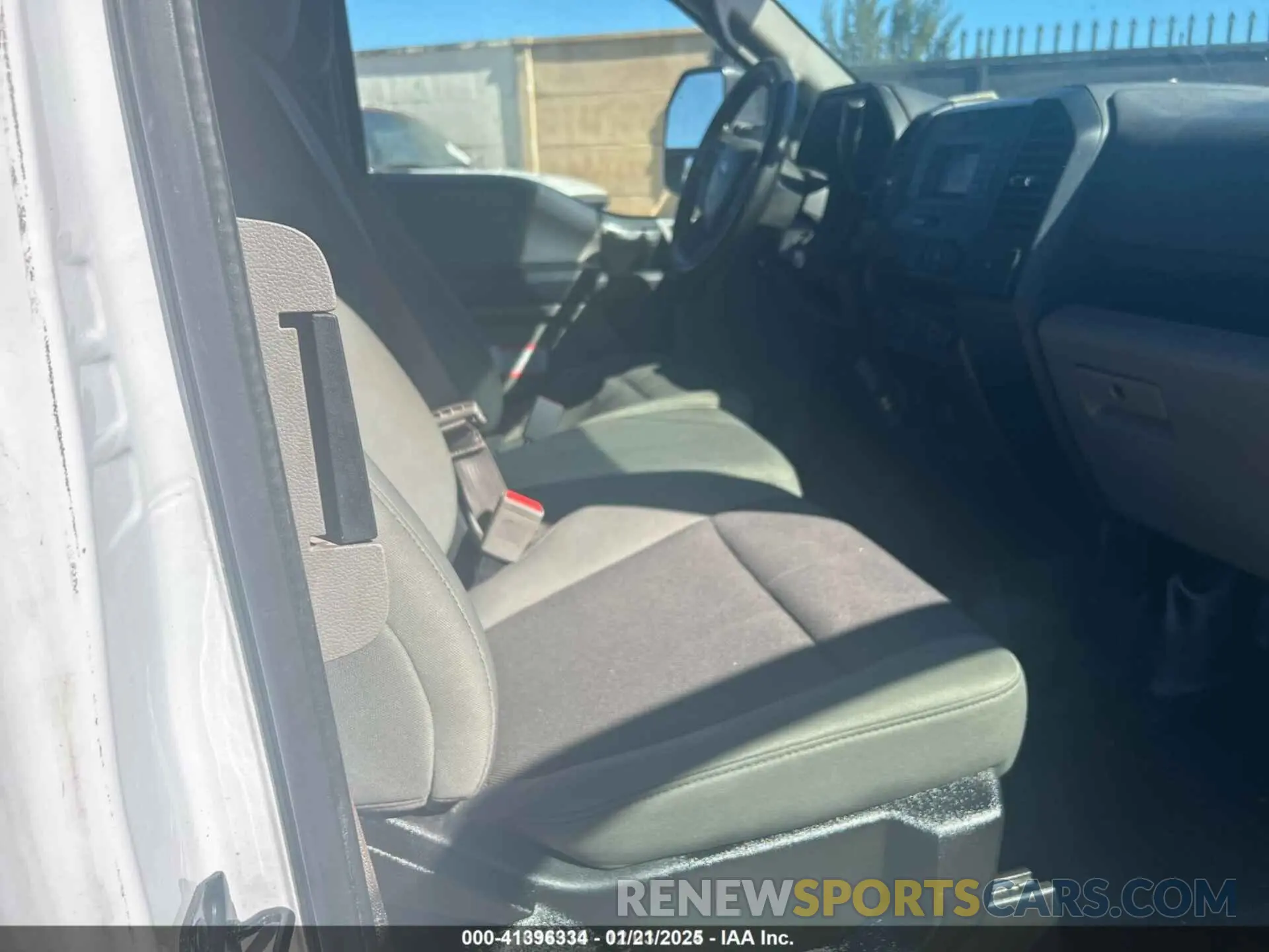 5 Photograph of a damaged car 1FTEX1EP0KKC79664 FORD F-150 2019