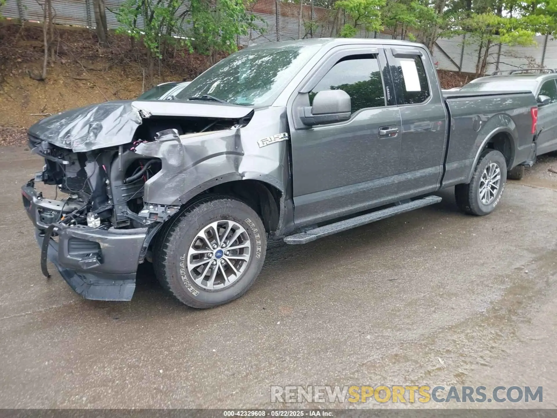 2 Photograph of a damaged car 1FTEX1EP1KFA77120 FORD F-150 2019