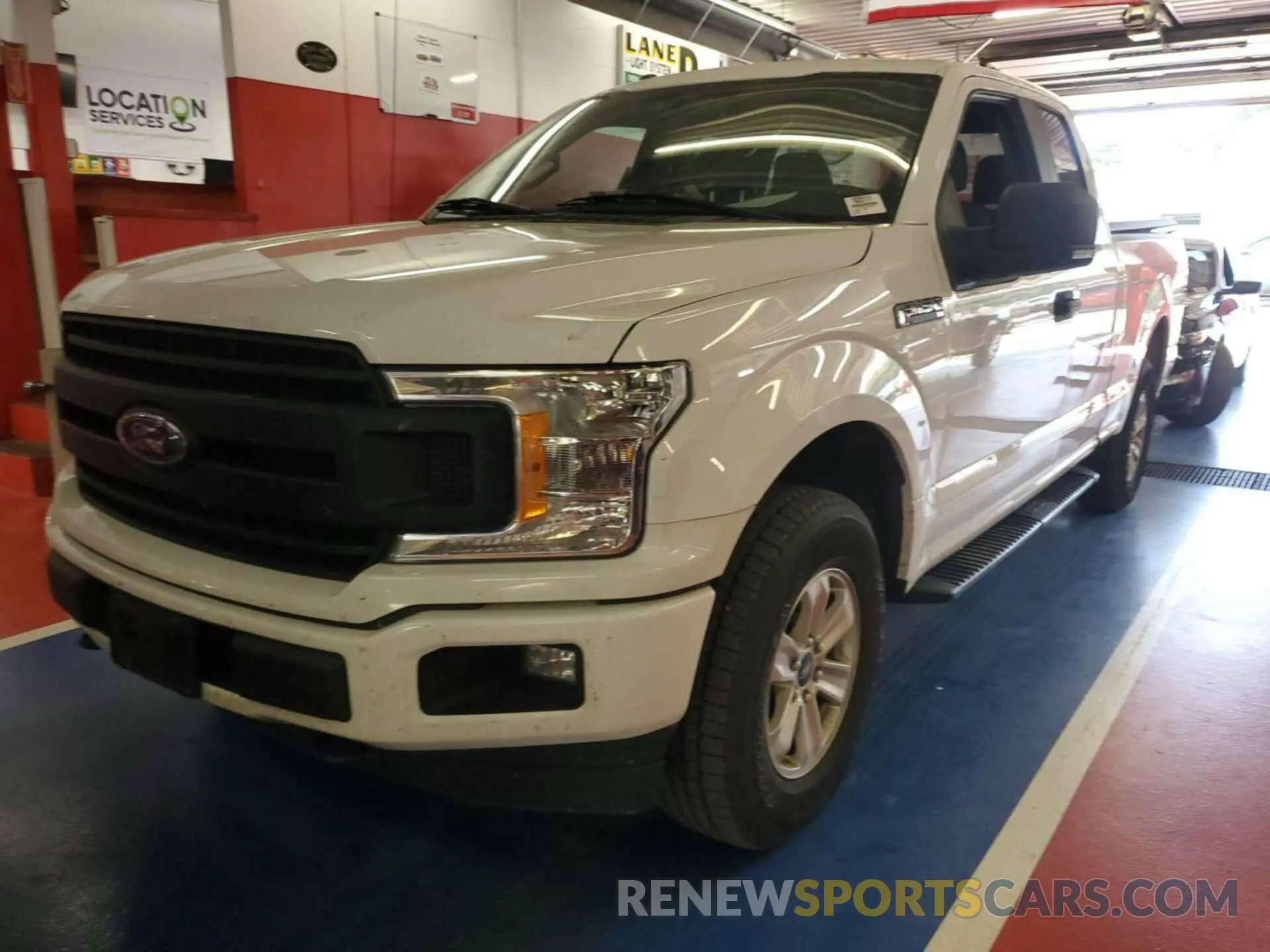 16 Photograph of a damaged car 1FTEX1EP1KKD58843 FORD F-150 2019