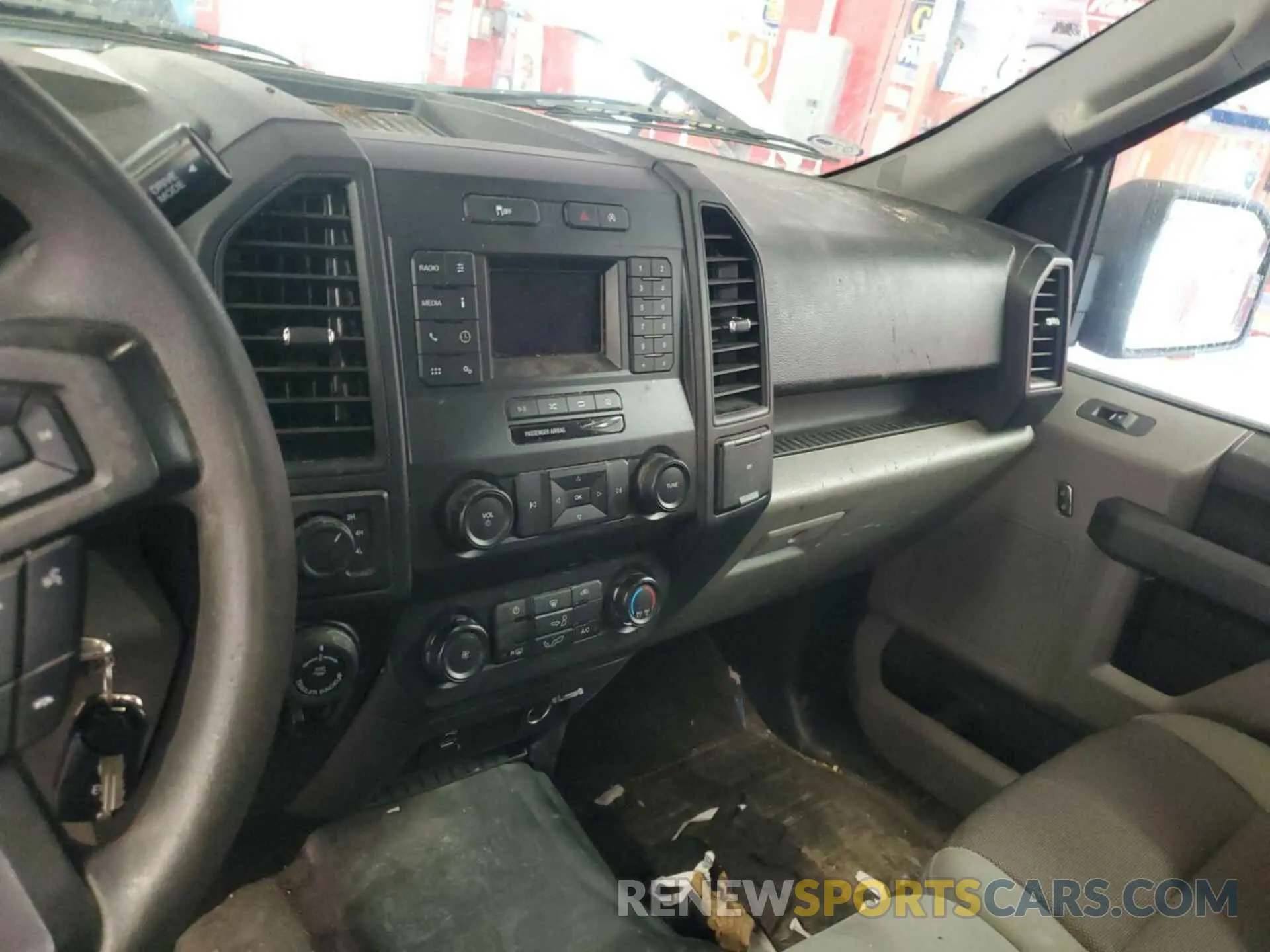 21 Photograph of a damaged car 1FTEX1EP1KKD58843 FORD F-150 2019